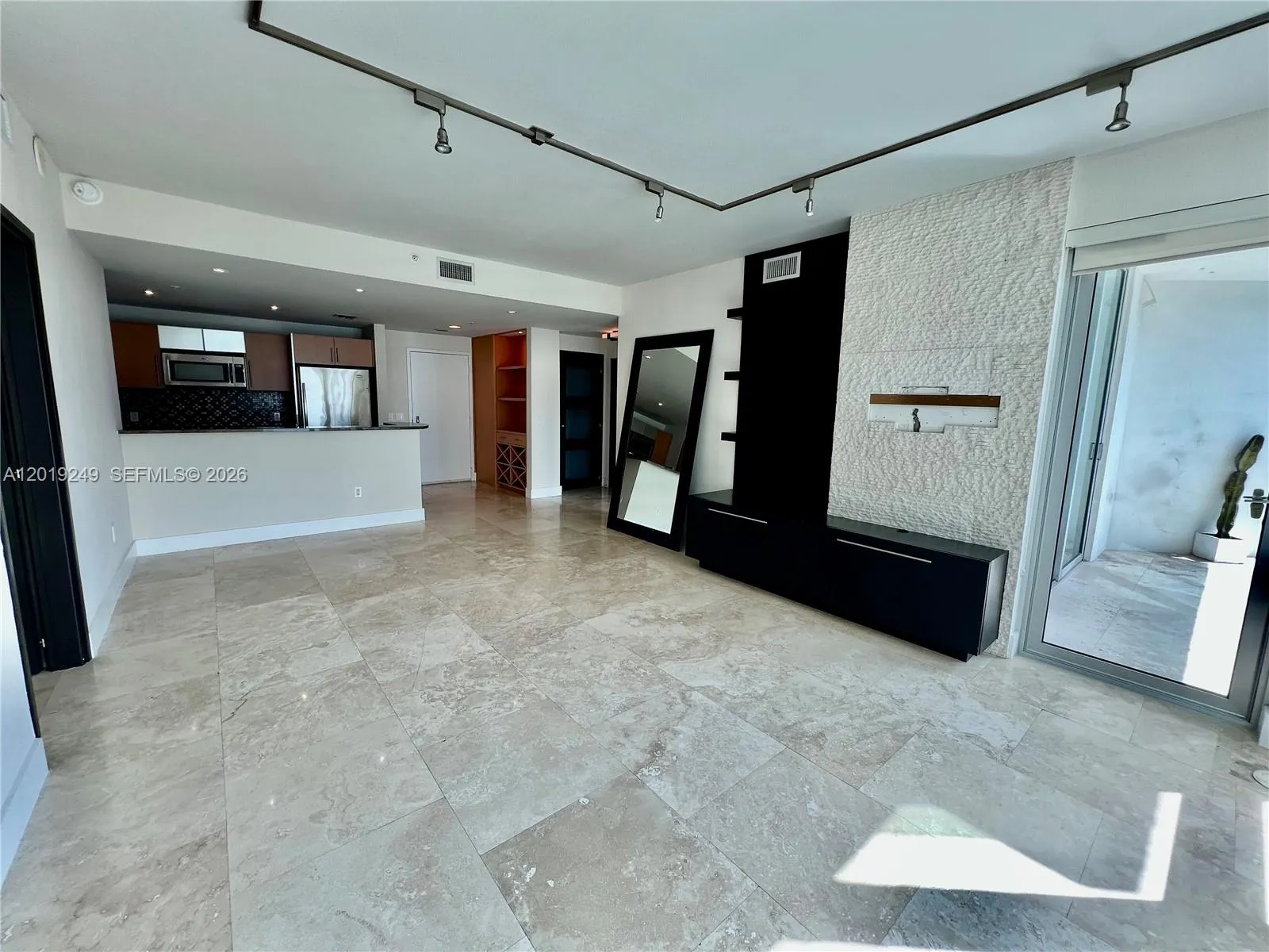 300 S Biscayne Blvd # 2606, Miami FL 33131