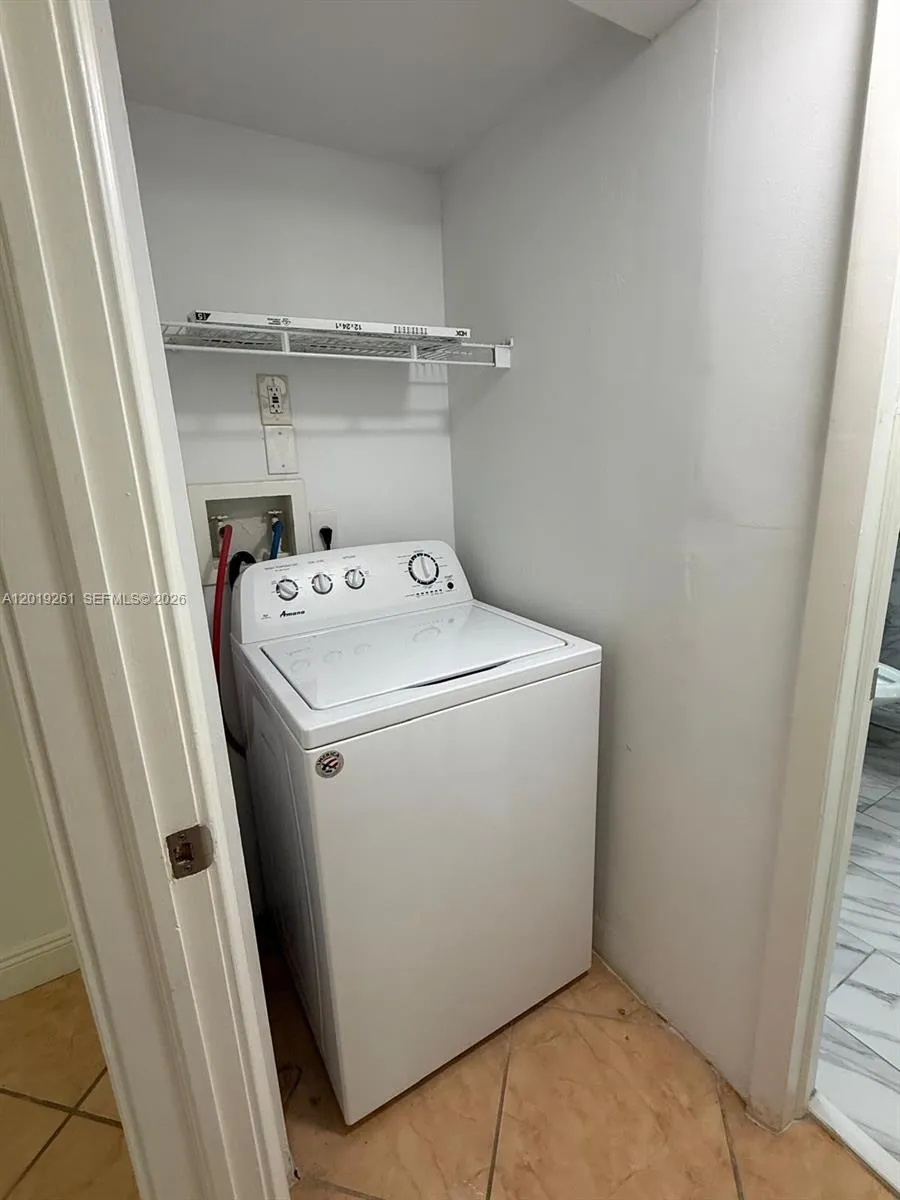 18328 NW 68th Ave, Hialeah FL 33015