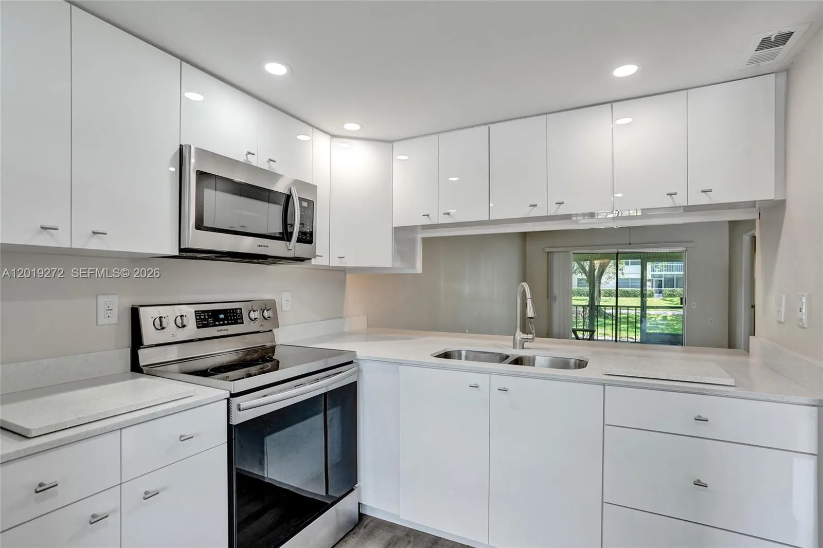 1108 Bahama Bnd # B1, Coconut Creek FL 33066