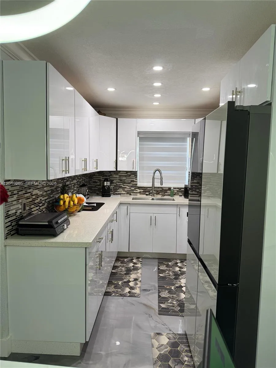 1310 W 42nd St # 1310, Hialeah FL 33012