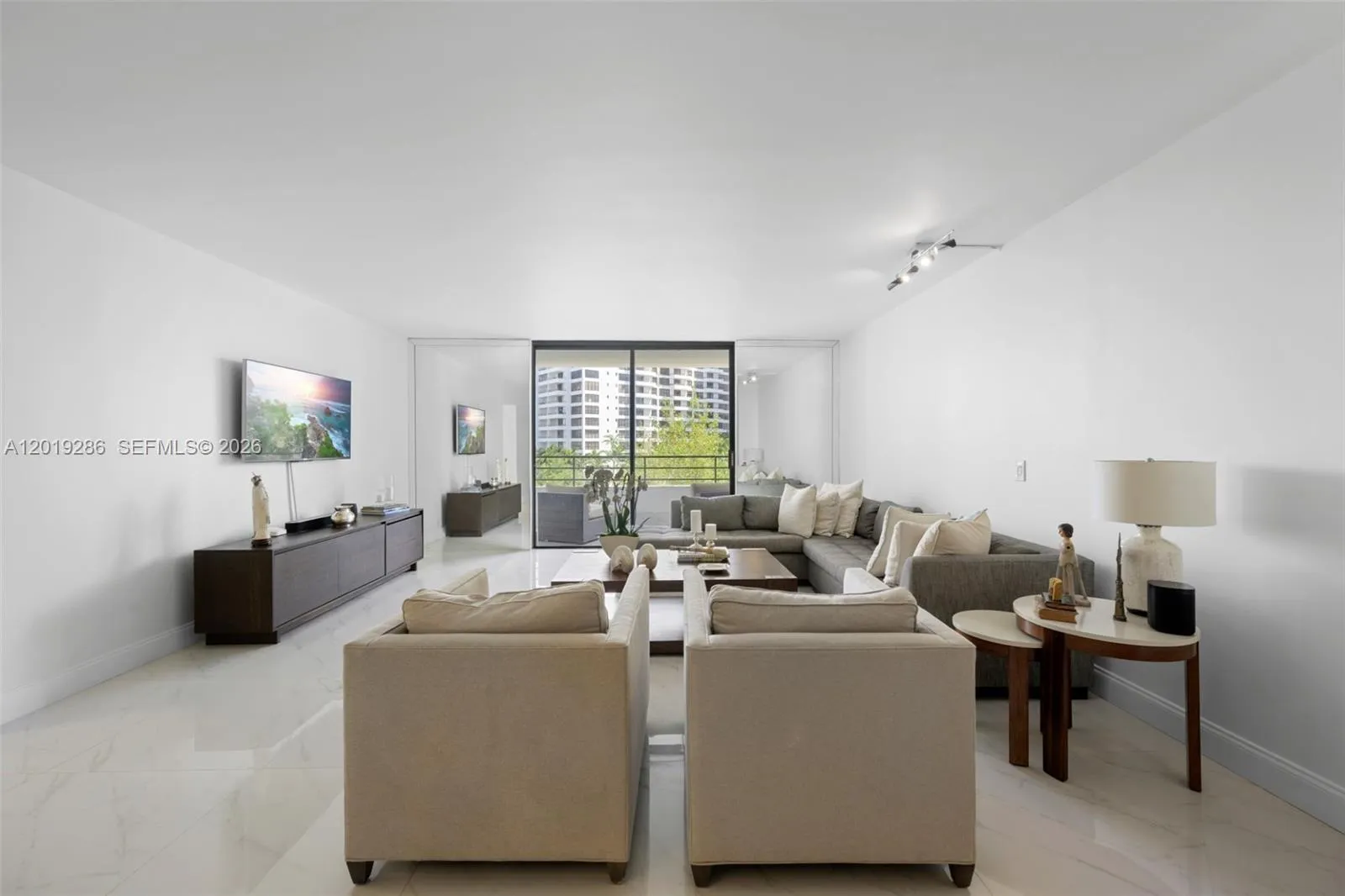 500 Three Islands Blvd # 206, Hallandale Beach FL 33009
