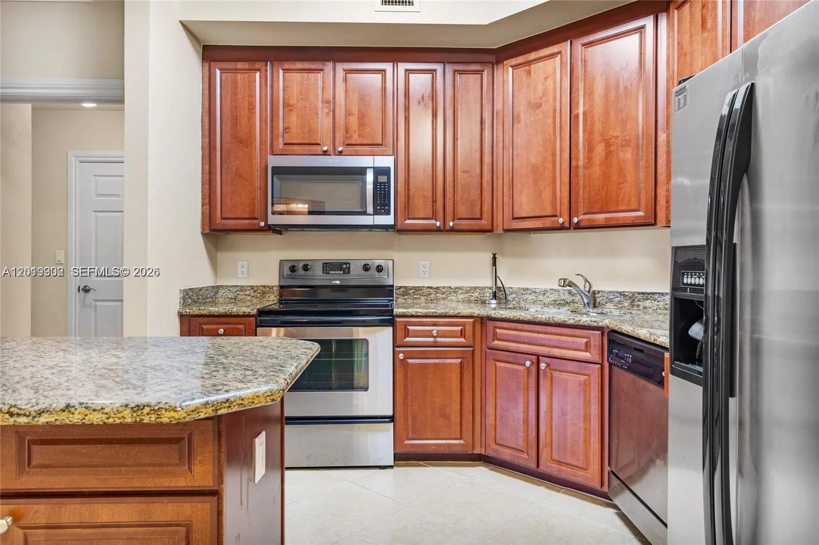 3001 NE 185th St # 219, Aventura FL 33180