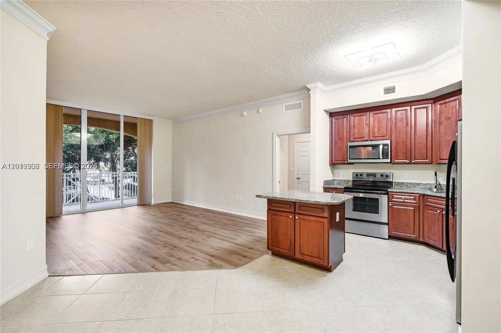 3001 NE 185th St # 219, Aventura FL 33180