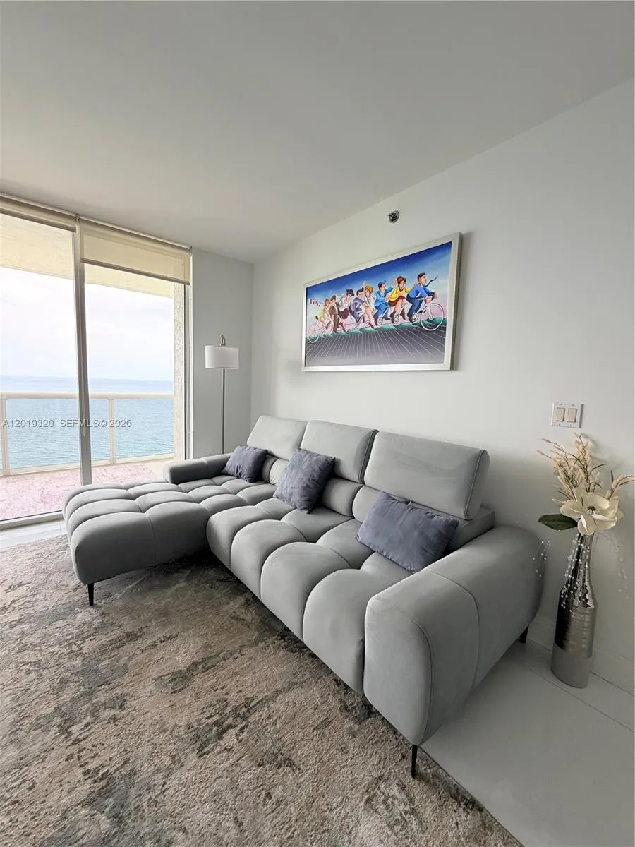 1800 S Ocean Dr # 3002, Hallandale Beach FL 33009