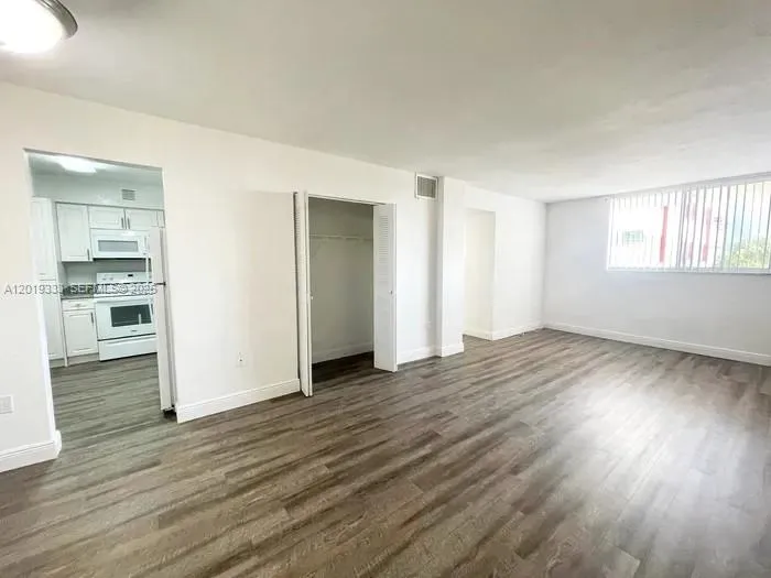 999 NE 167th St # 513, North Miami Beach FL 33162