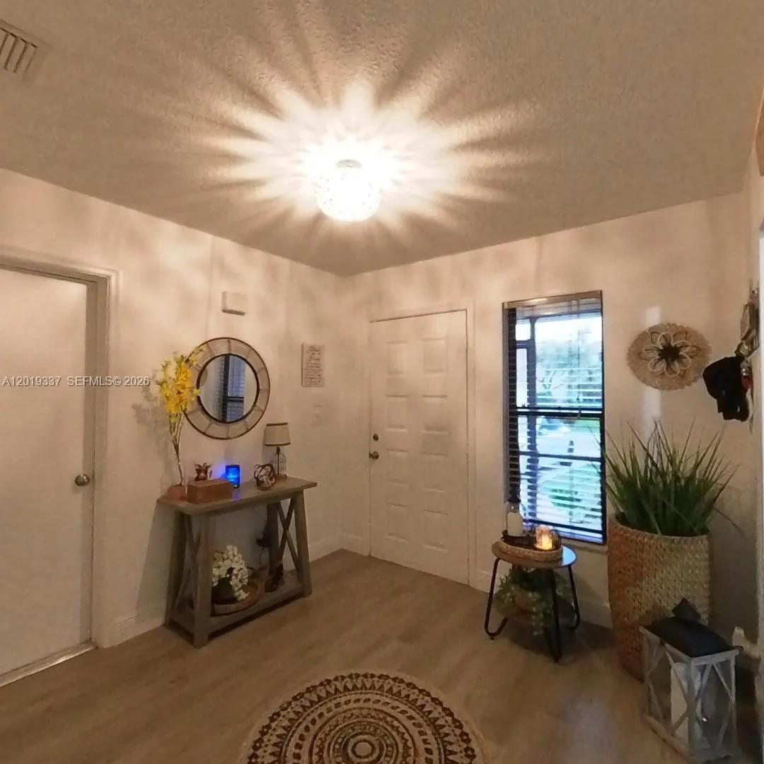 11913 Donlin Dr, Wellington FL 33414