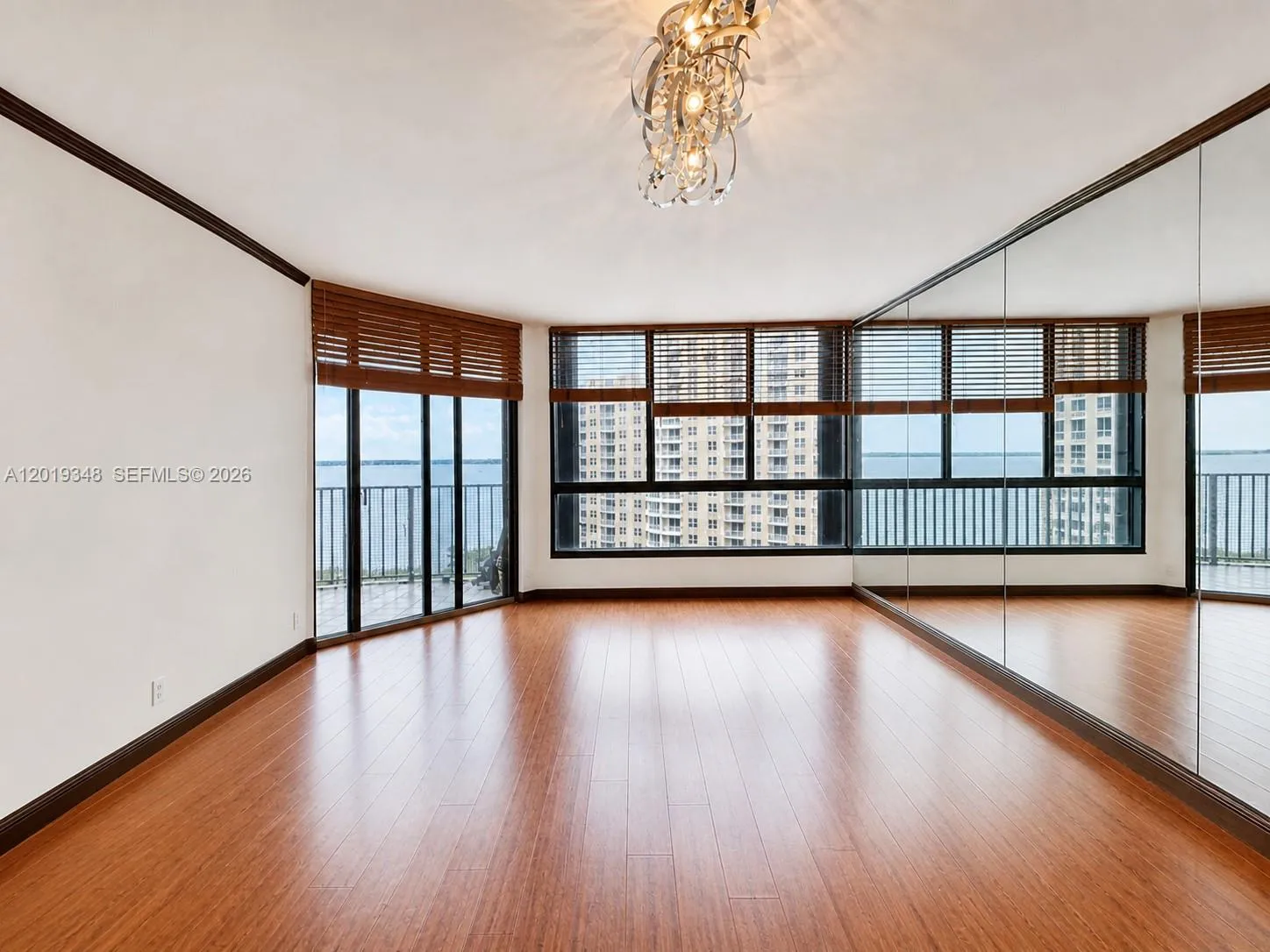 520 Brickell Key Dr # A1113, Miami FL 33131
