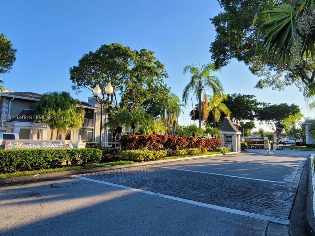 426 NE 210th Cir Ter # 2, Miami FL 33179