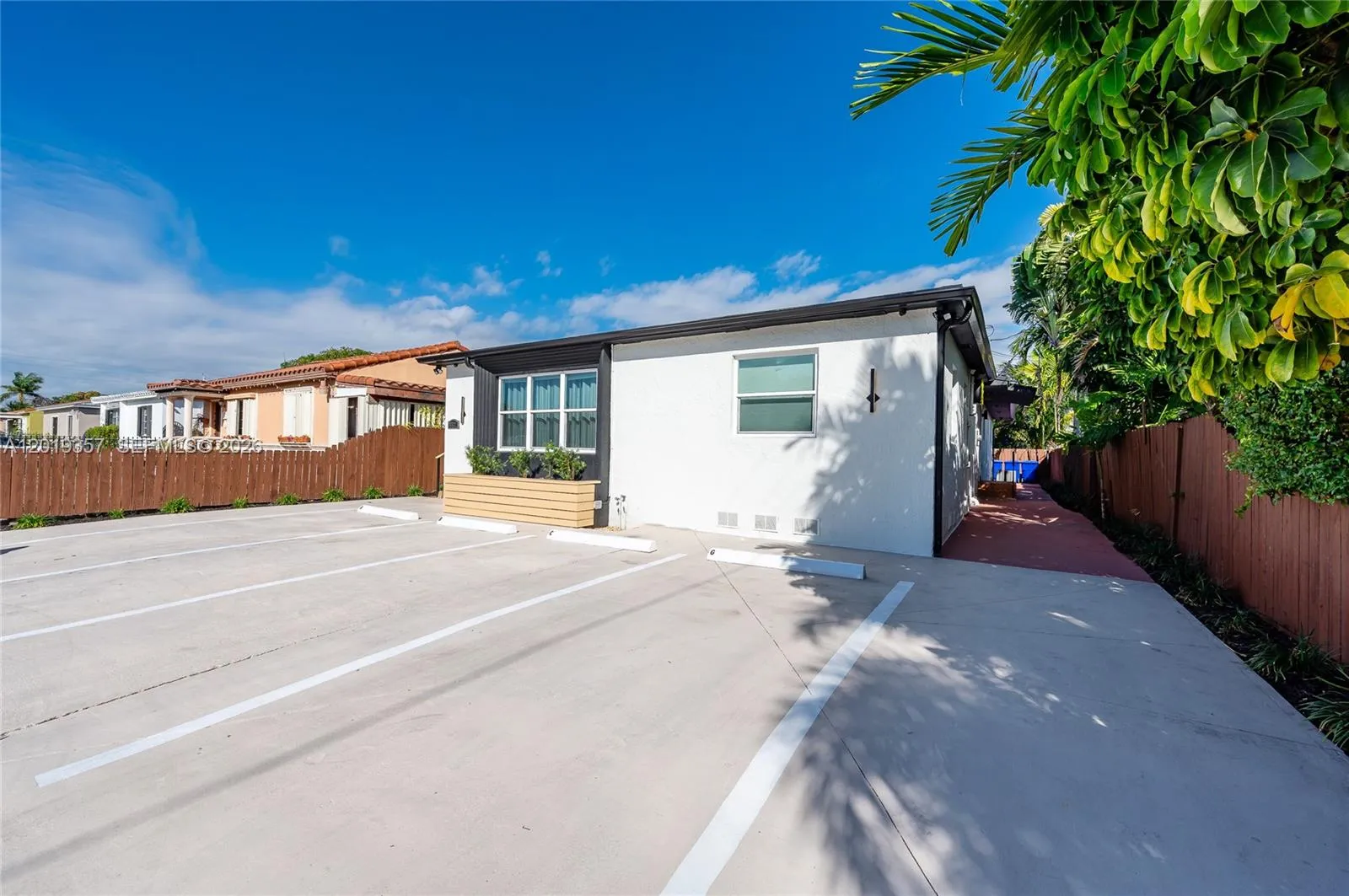 3321 NW 19th Ter, Miami FL 33125