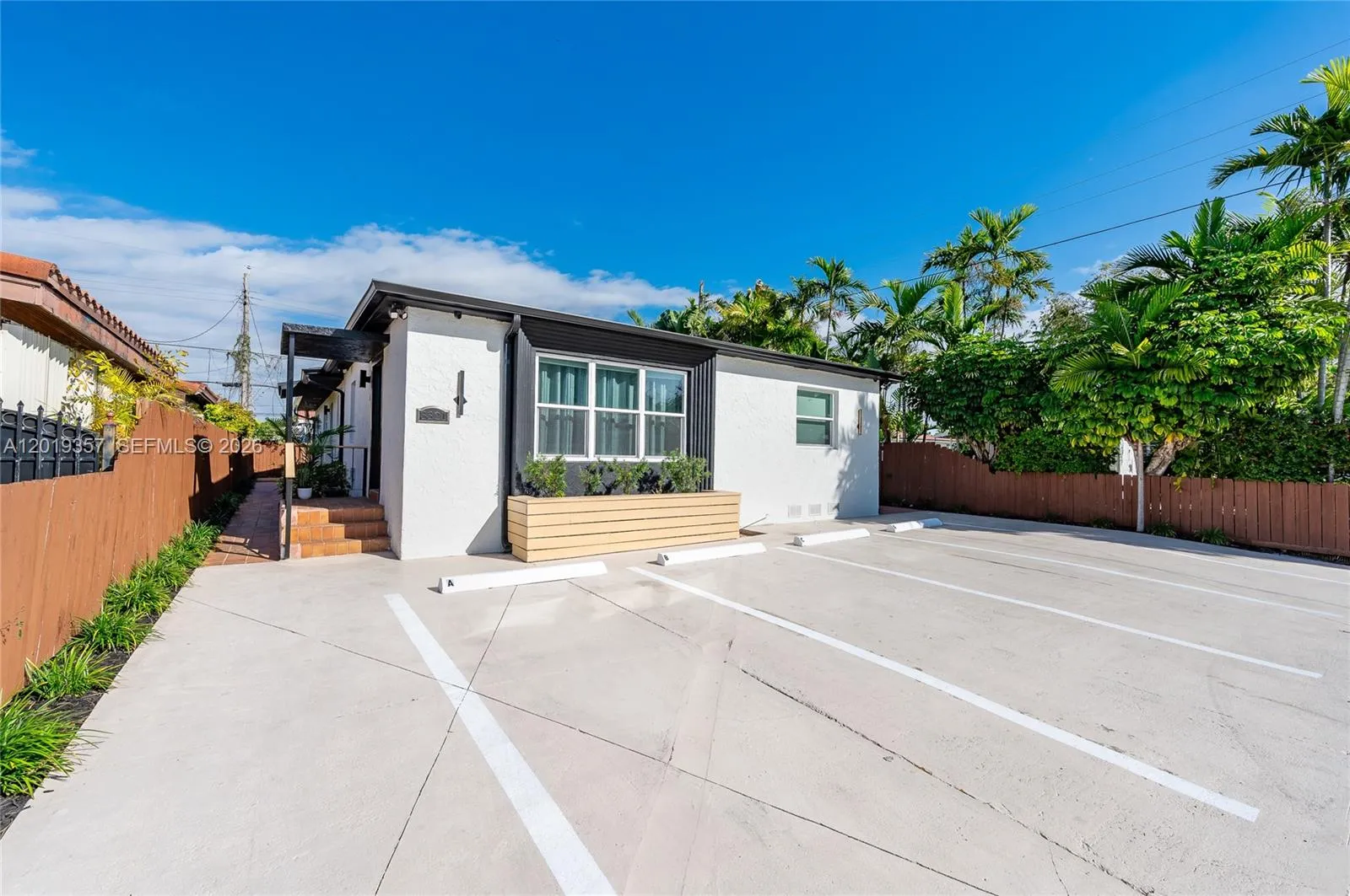 3321 NW 19th Ter, Miami FL 33125