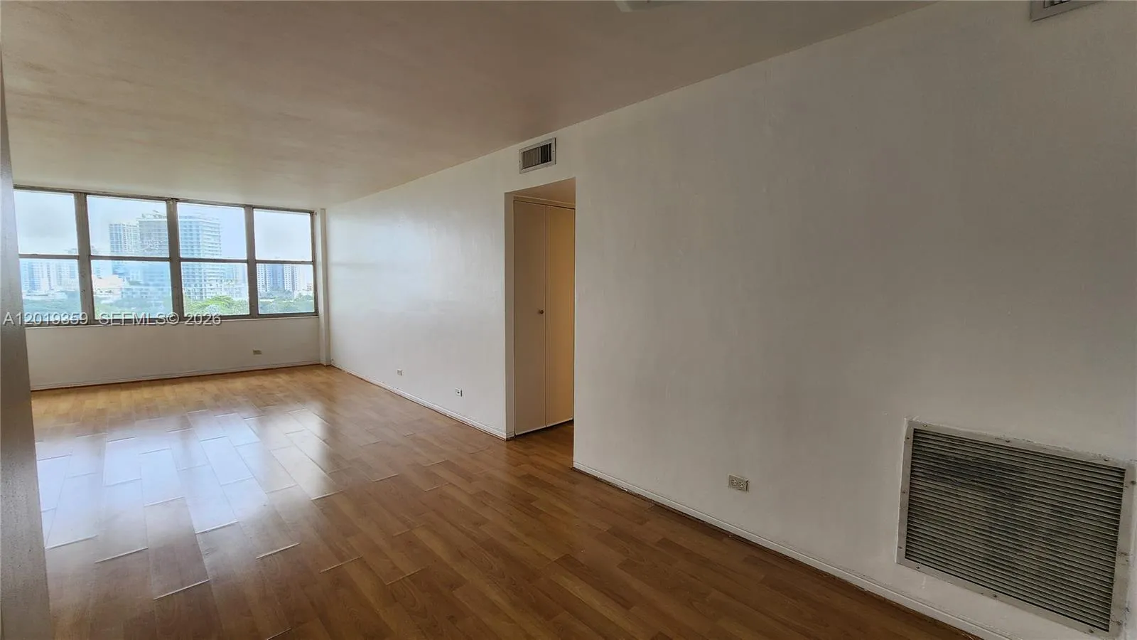 7441 Wayne # O, Miami Beach FL 33141