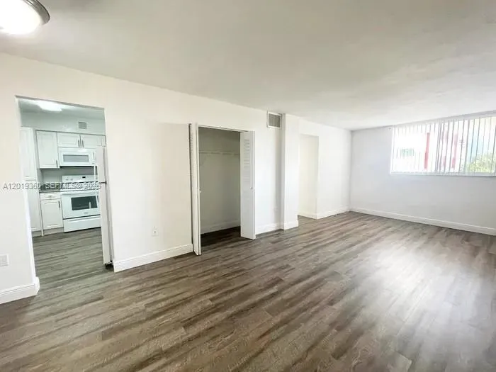 999 NE 167th St # 501, North Miami Beach FL 33162