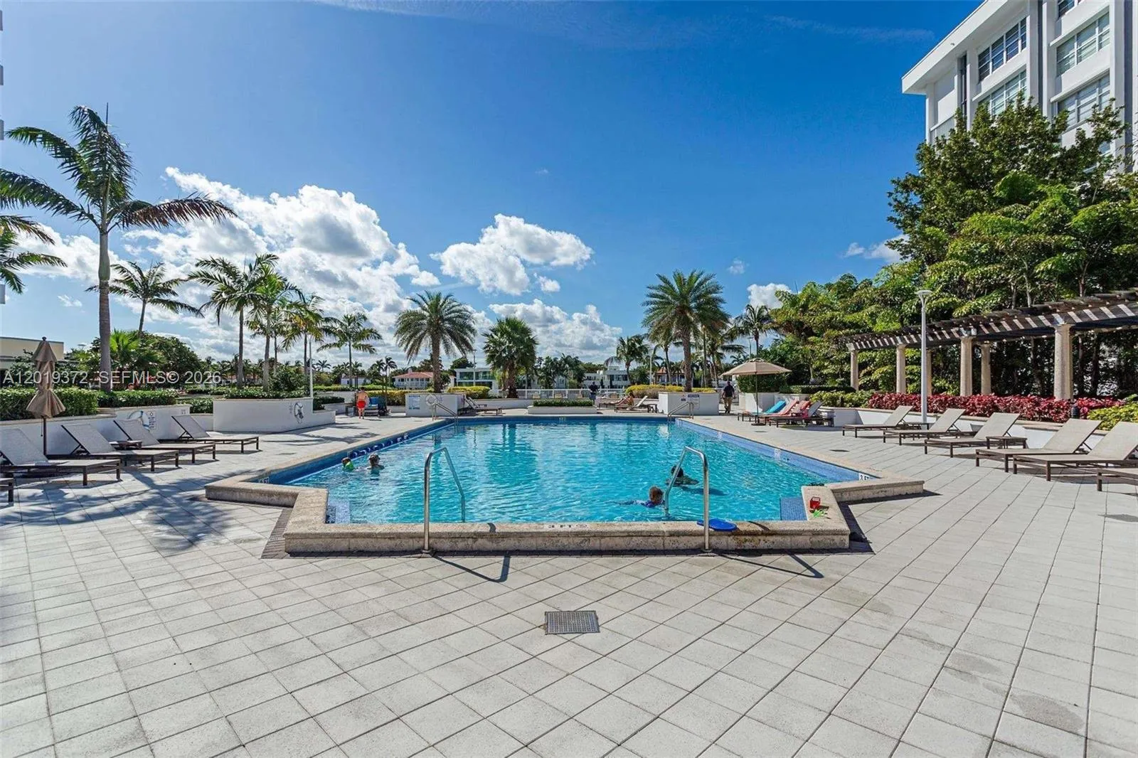 5600 Collins Ave # 8A, Miami Beach FL 33140