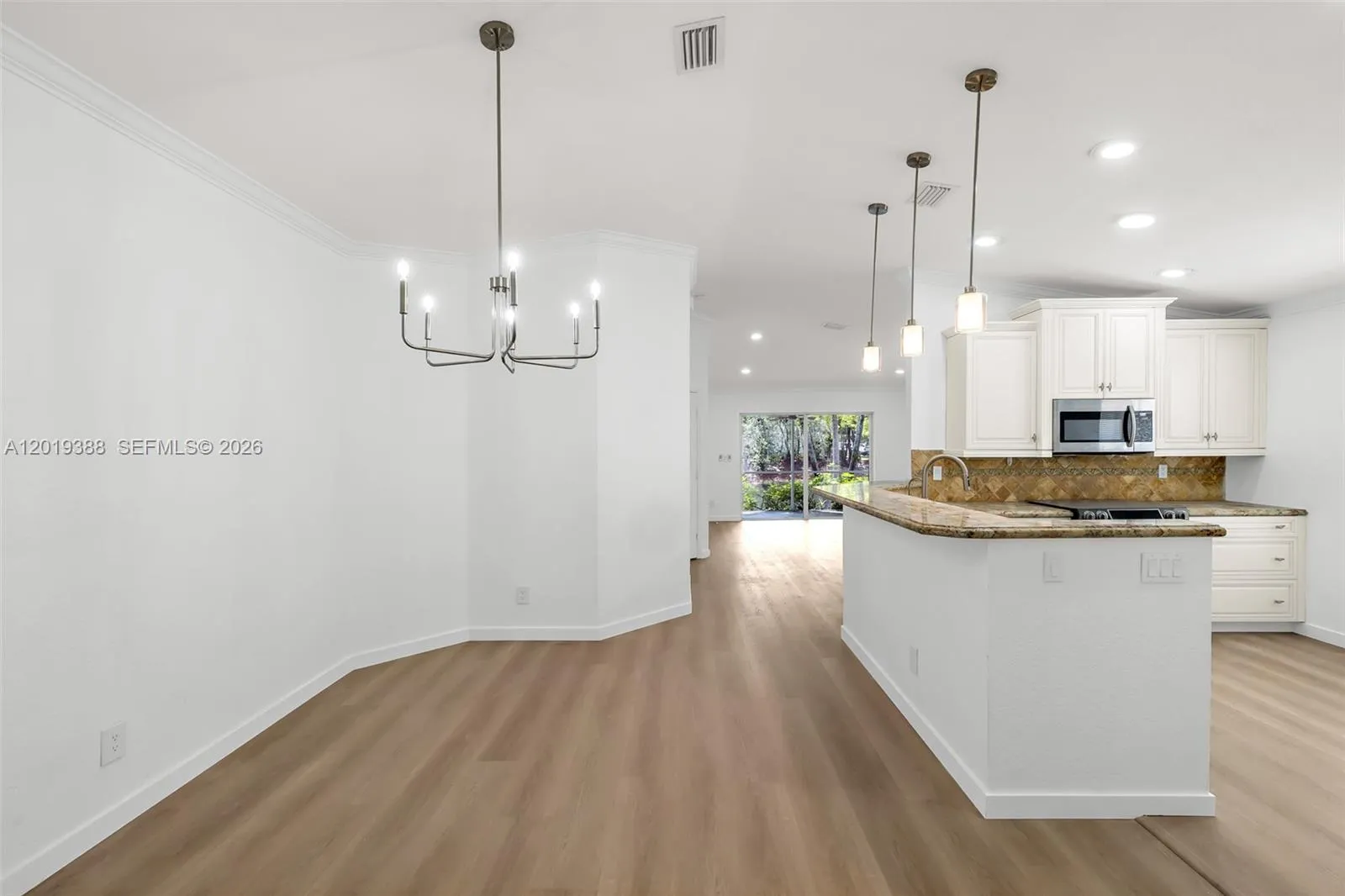 3 bedroom 2 bath for sale at 5621 NW 117th Ave, Coral Springs FL 33076