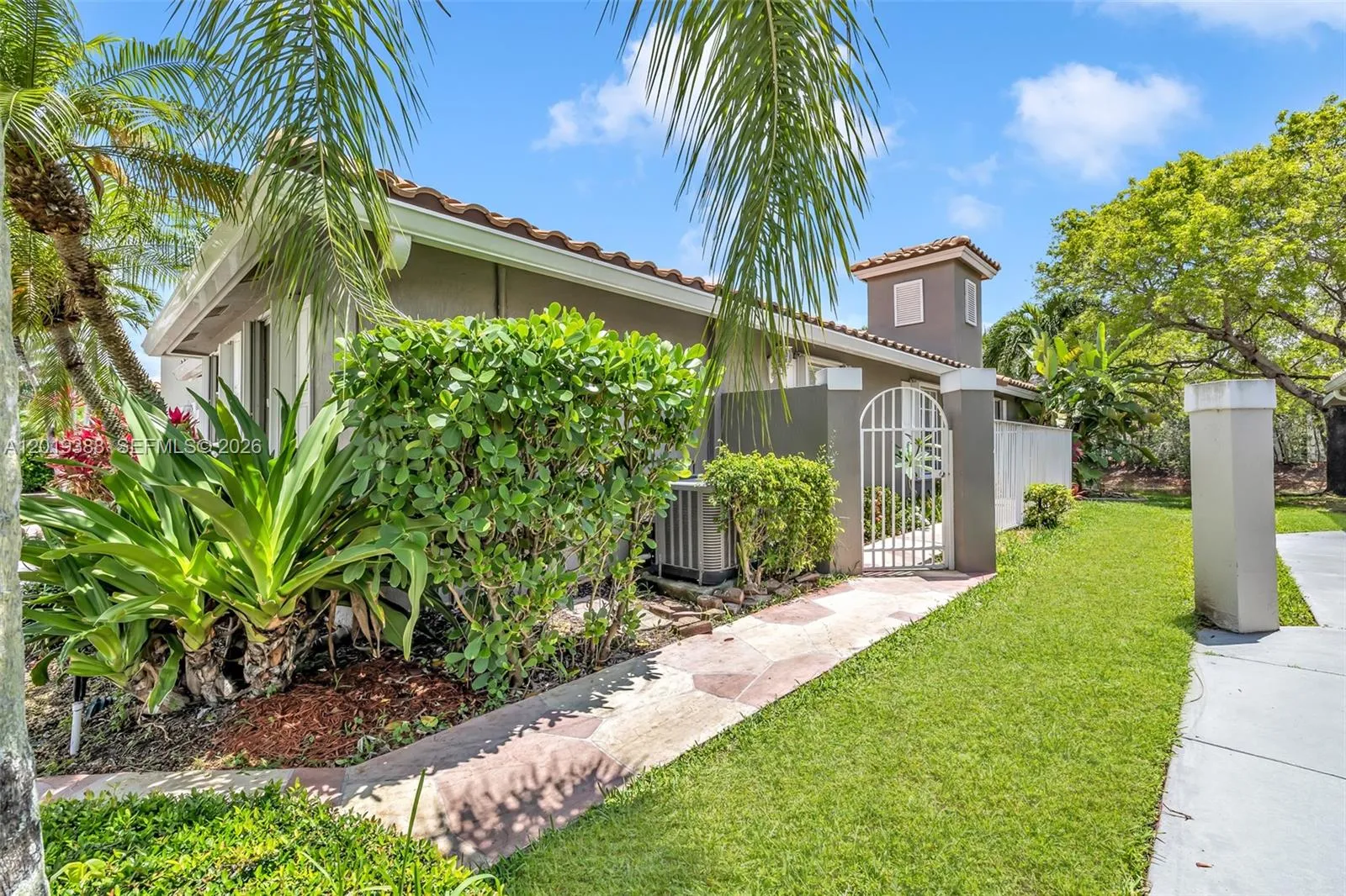 5621 NW 117th Ave, Coral Springs FL 33076
