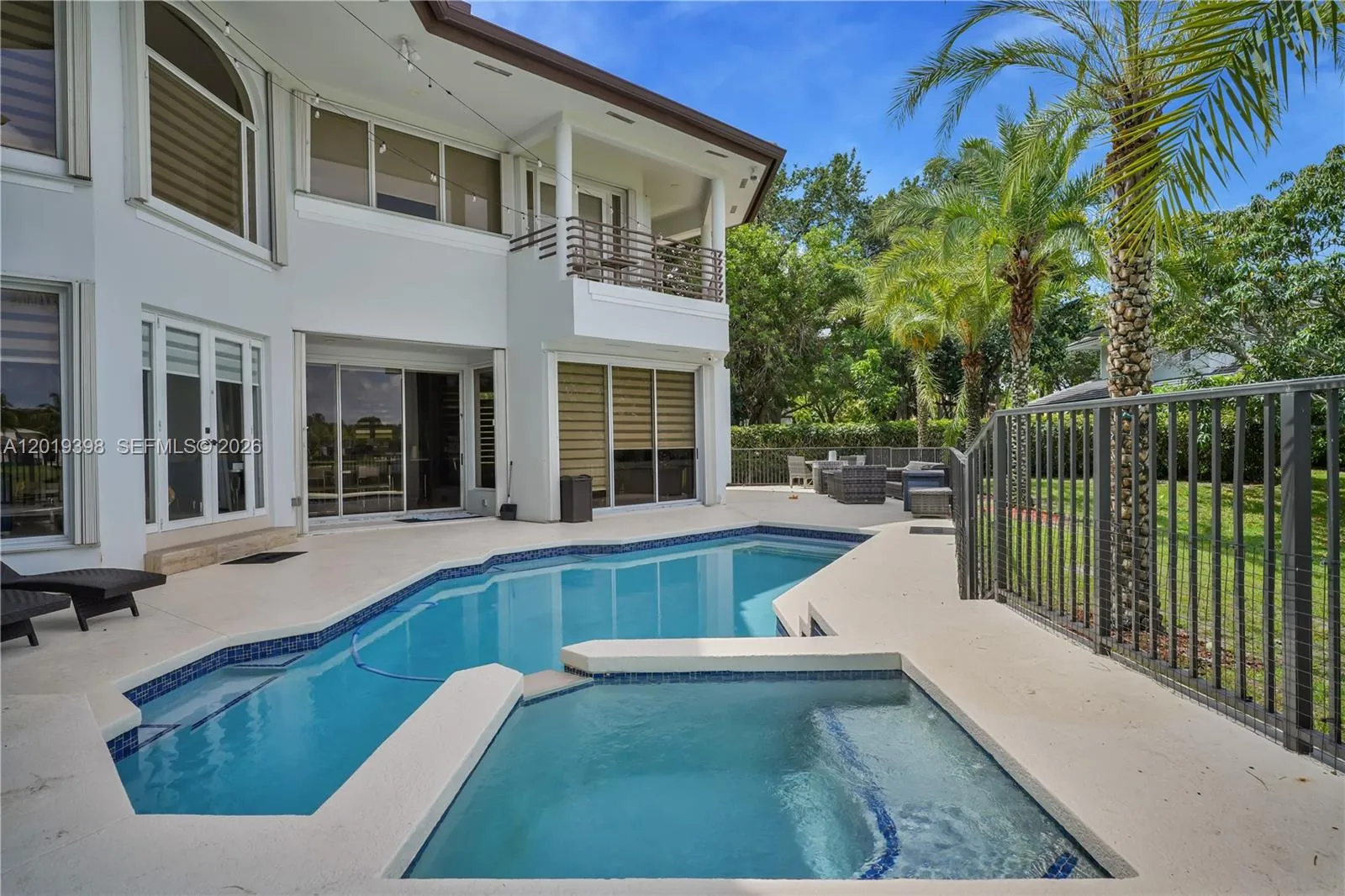 14332 Ardoch Pl, Miami Lakes FL 33016