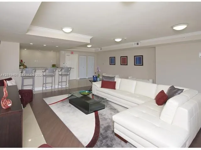 9601 Fontainebleau Blvd # 110, Miami FL 33172