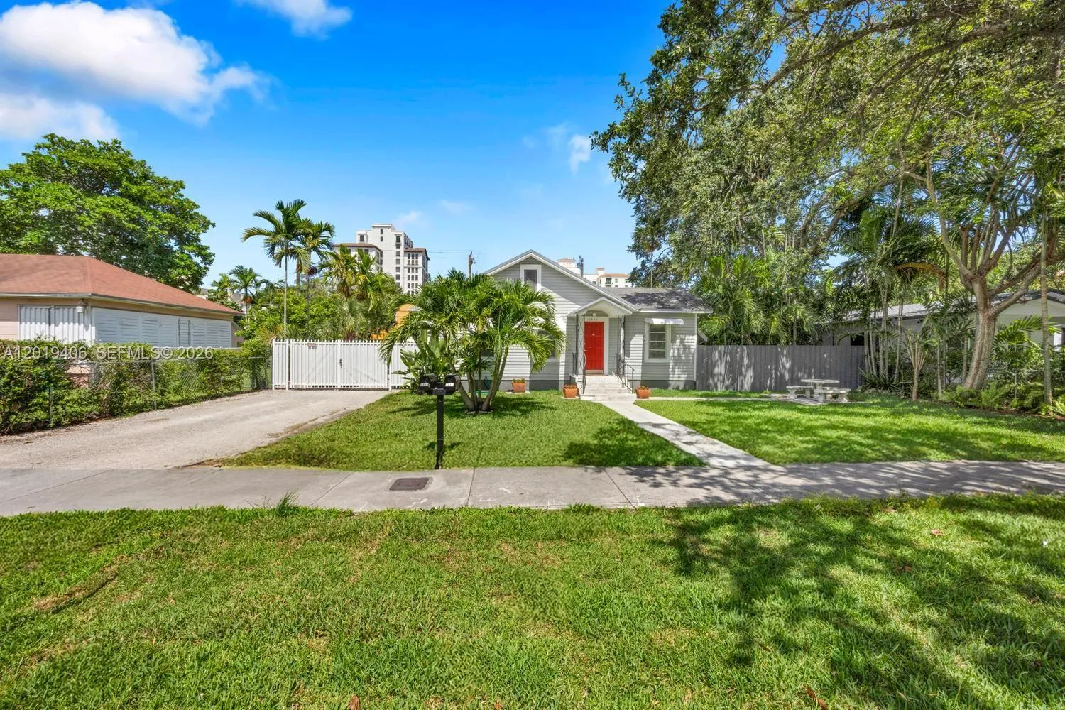 1351 SW 40th Ave, Miami FL 33134