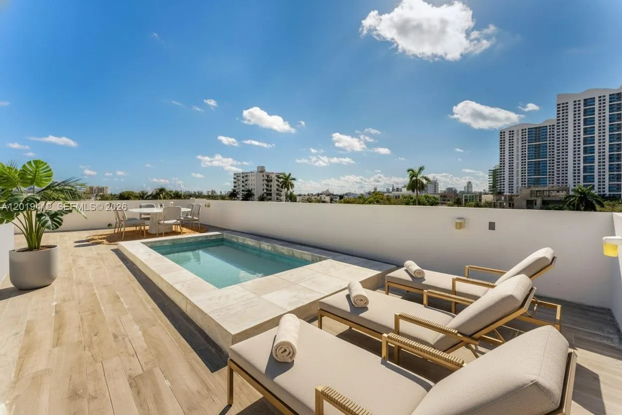 1525 Bay Rd # 1525, Miami Beach FL 33139