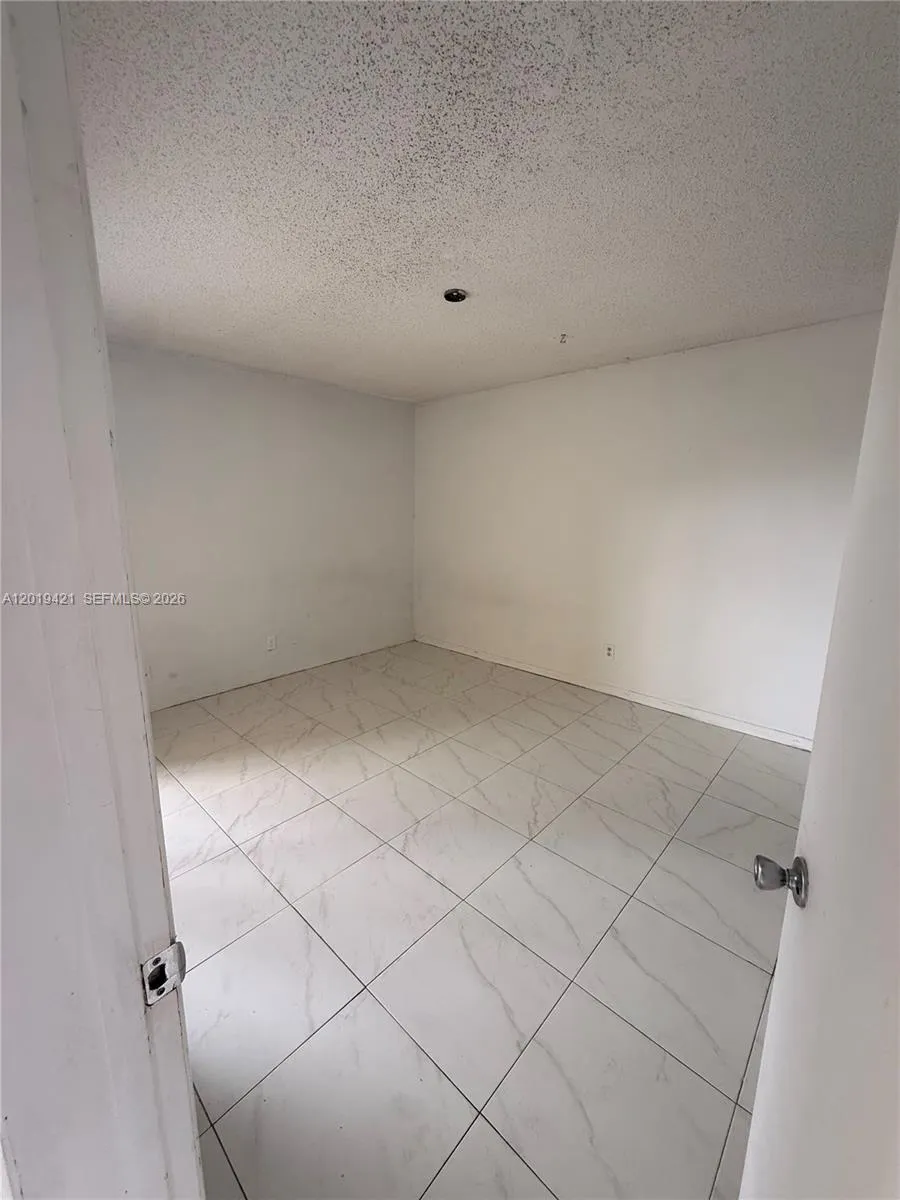 3199 Foxcroft Rd # 311, Miramar FL 33025