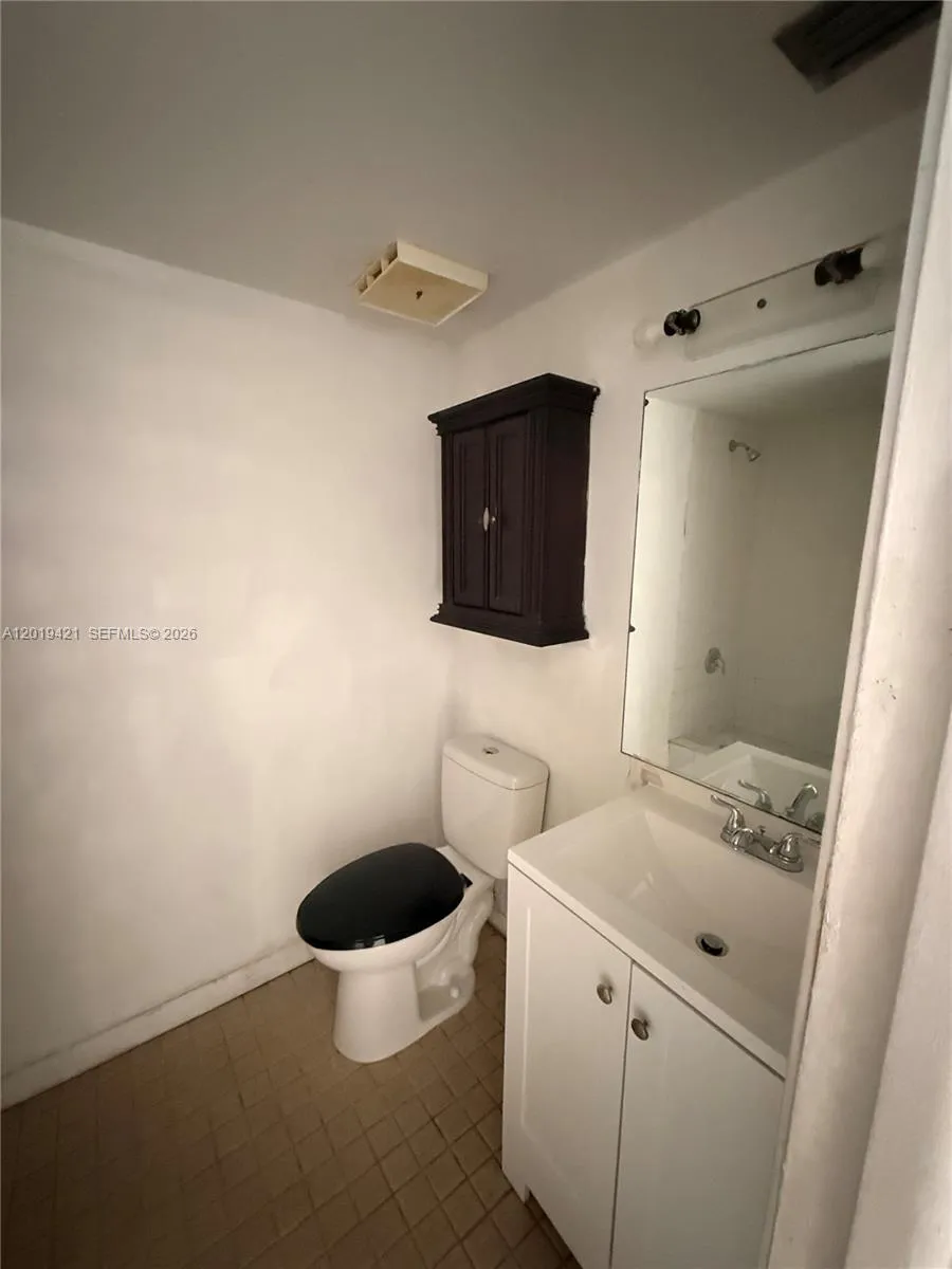 3199 Foxcroft Rd # 311, Miramar FL 33025