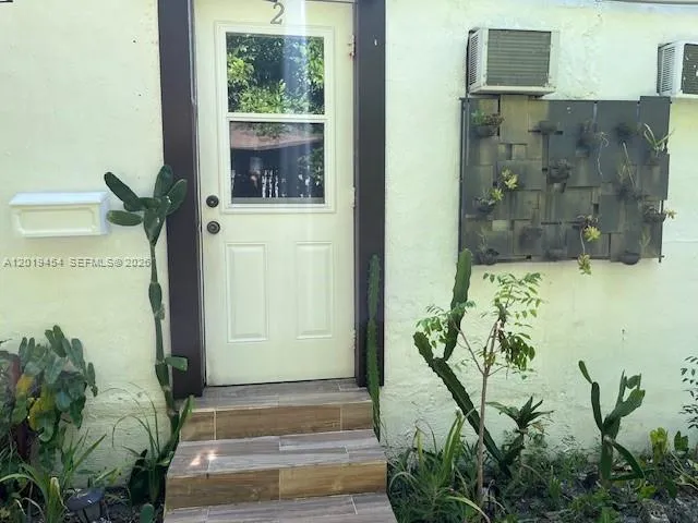 410 NW 31st St # 2, Miami FL 33127