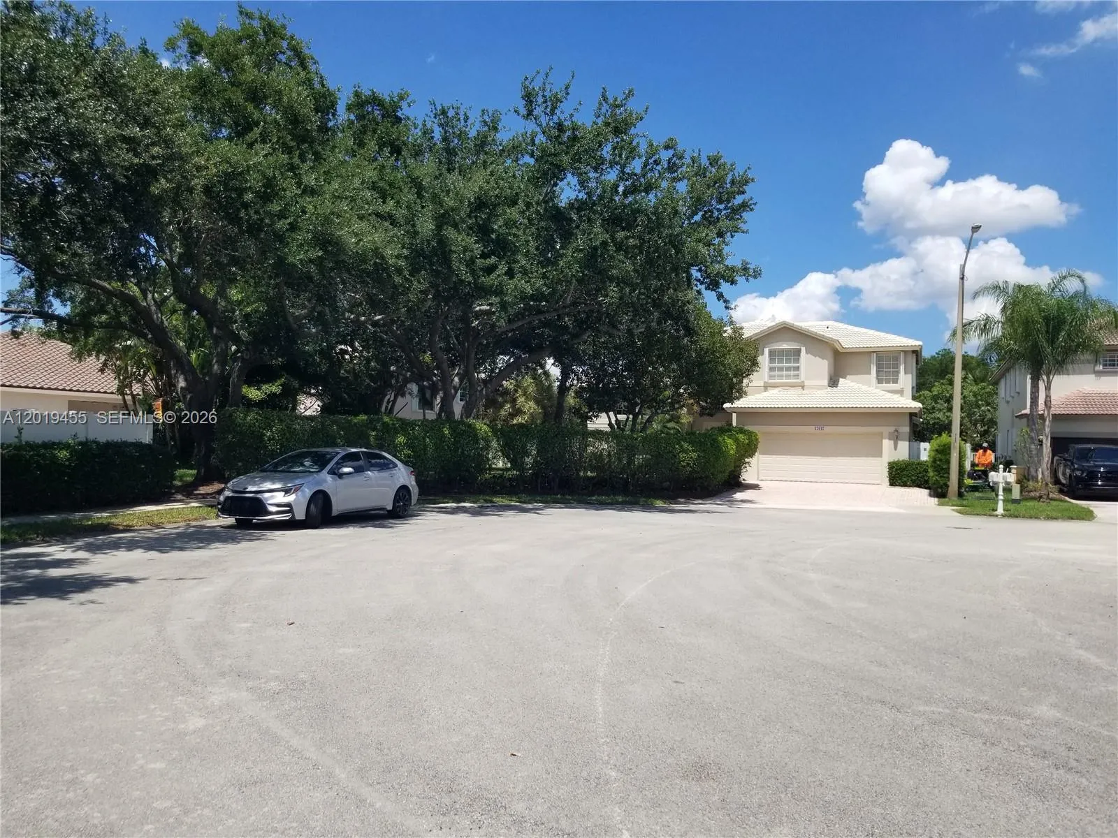 4 bedroom 2 bath for sale at 17047 NW 16th St, Pembroke Pines FL 33028