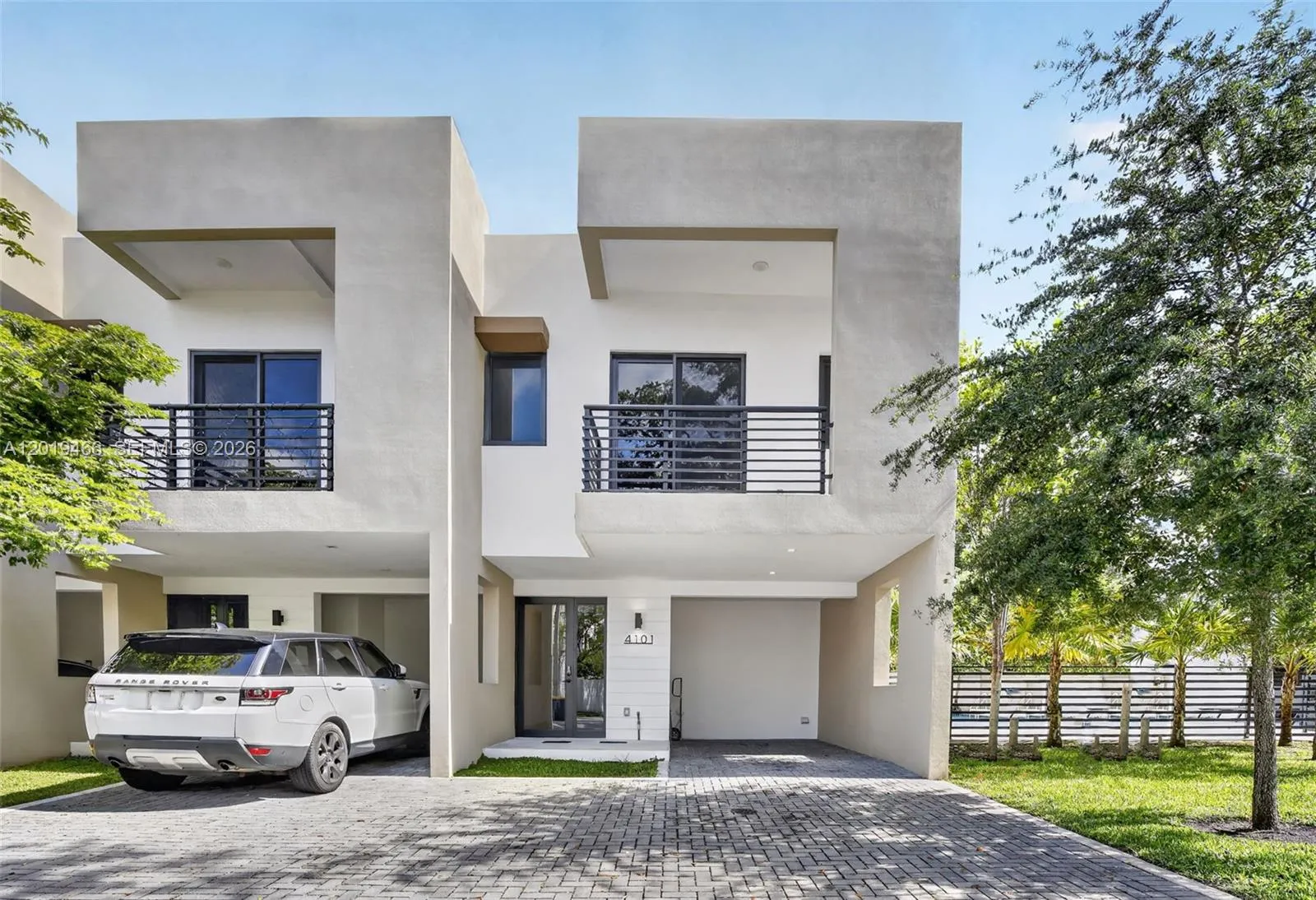 4101 N Oak Pl, Dania Beach FL 33314