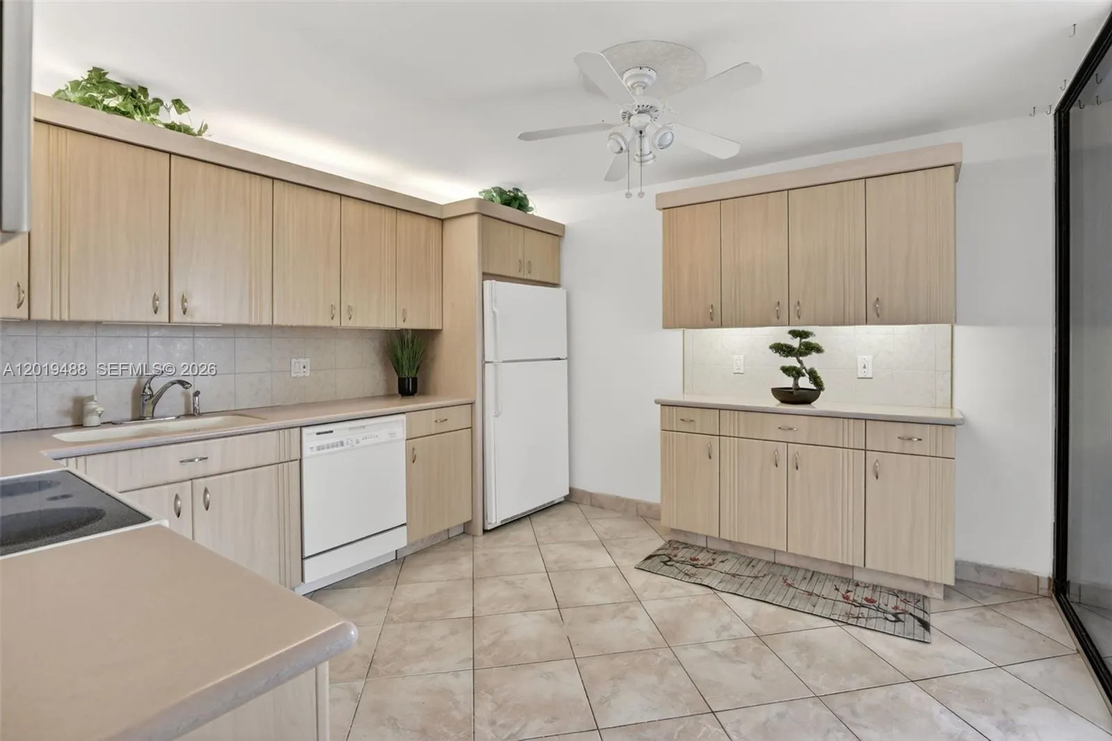 2808 N 46th Ave # E654, Hollywood FL 33021