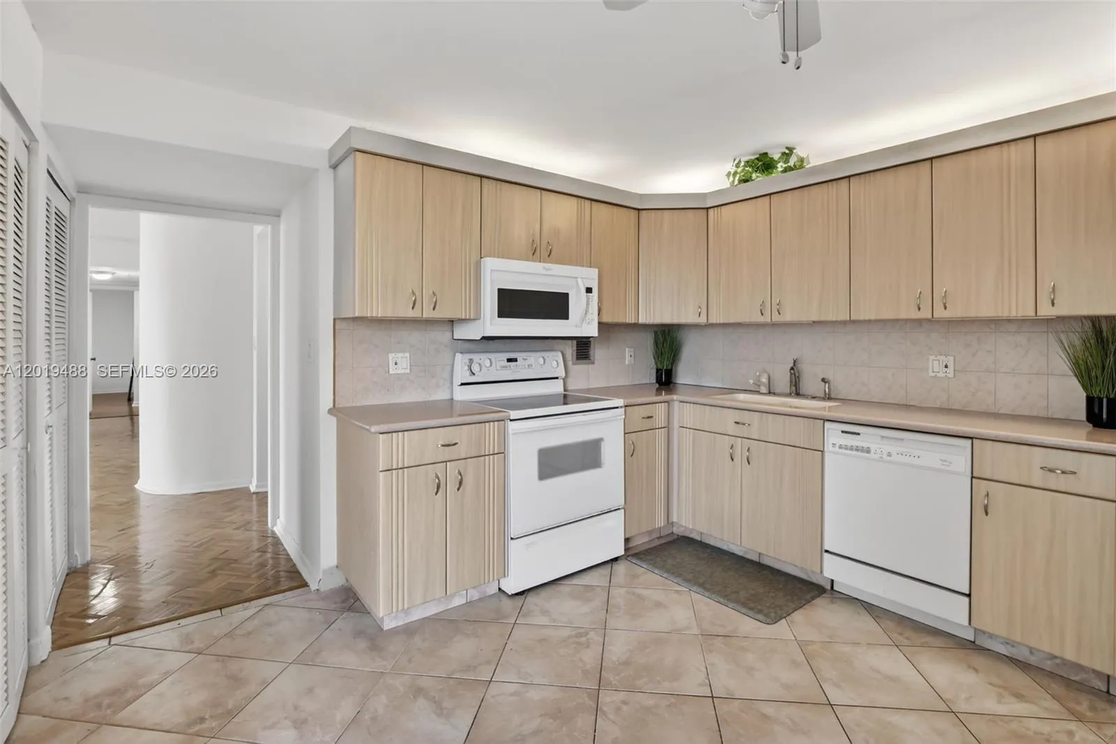 2808 N 46th Ave # E654, Hollywood FL 33021