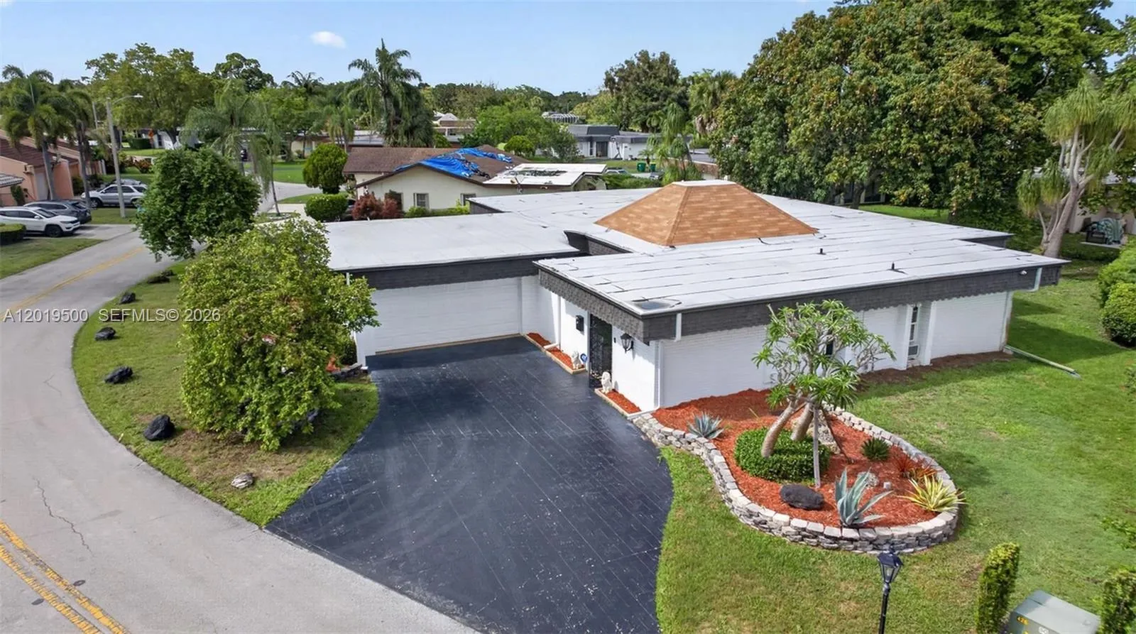 4806 Banyan Ln, Tamarac FL 33319