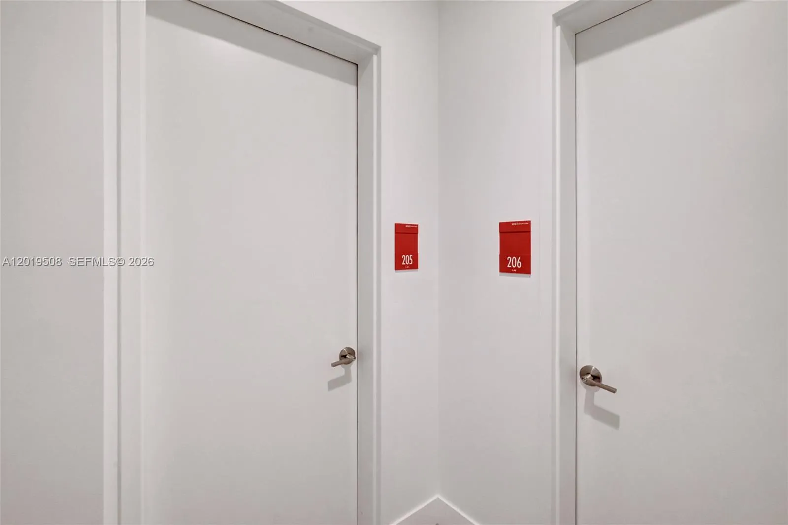 21290 Biscayne # 205, Aventura FL 33180