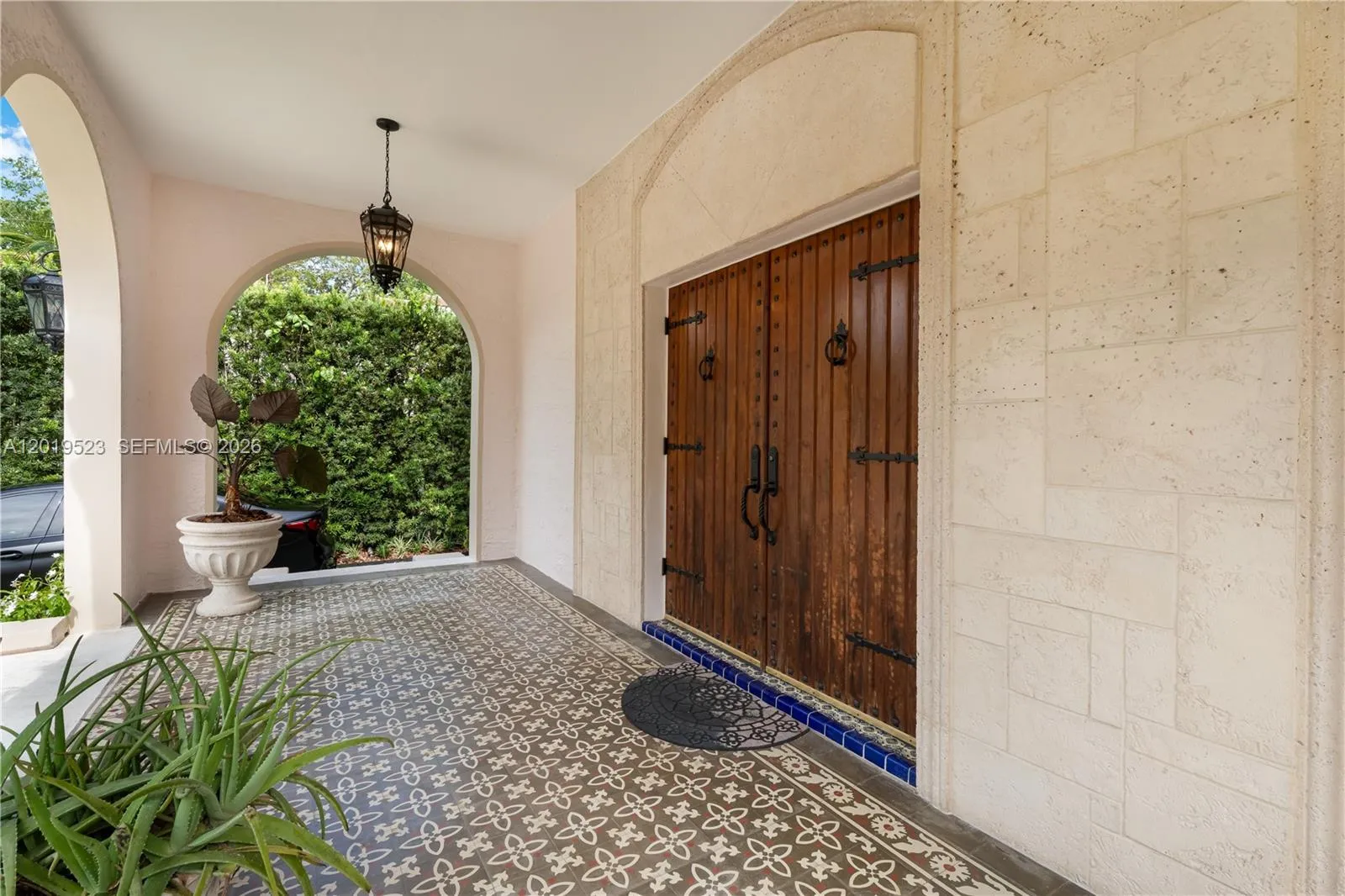 31 NE 46th St, Miami FL 33137