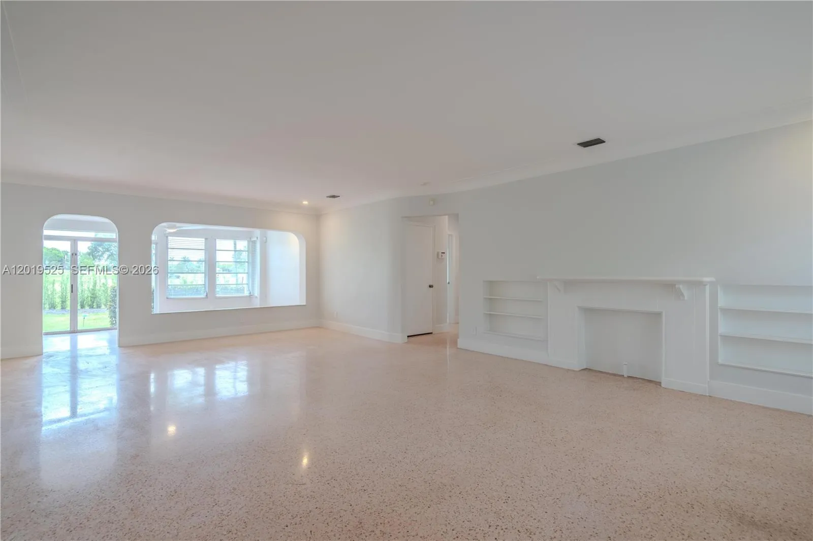 475 S Shore Dr, Miami Beach FL 33141