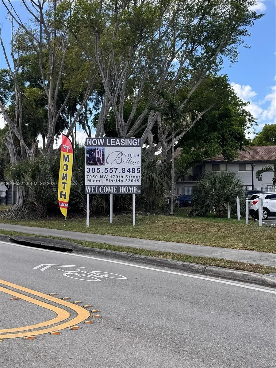 7115 NW 179th St # 207, Hialeah FL 33015