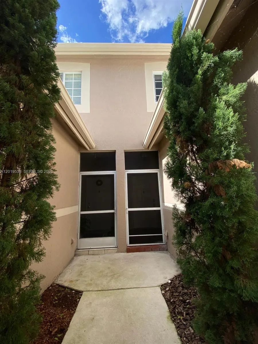 2041 Pompeii Ct # 2014, Weston FL 33327