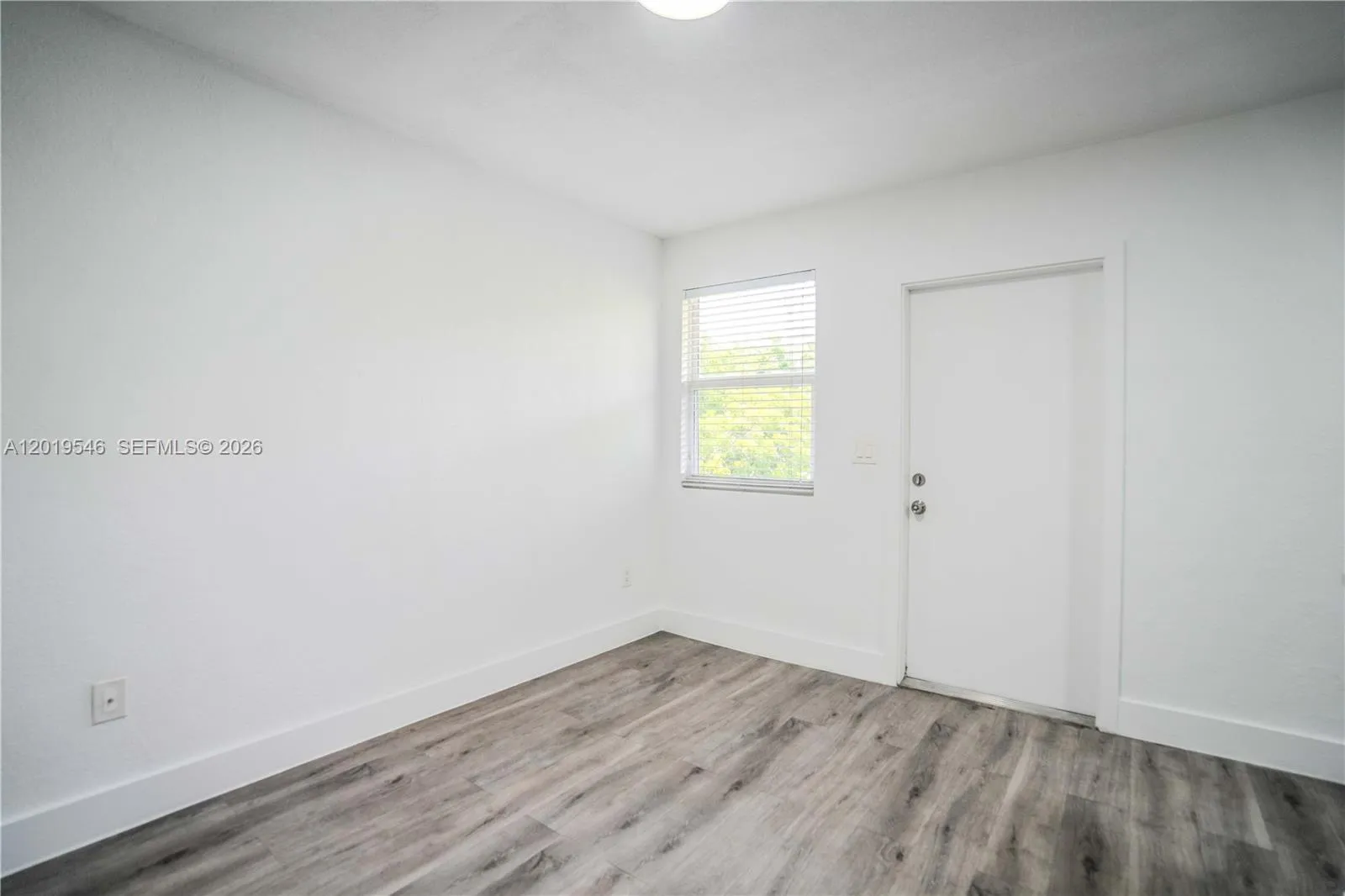 1950 NW 2nd Ct # 9, Miami FL 33136