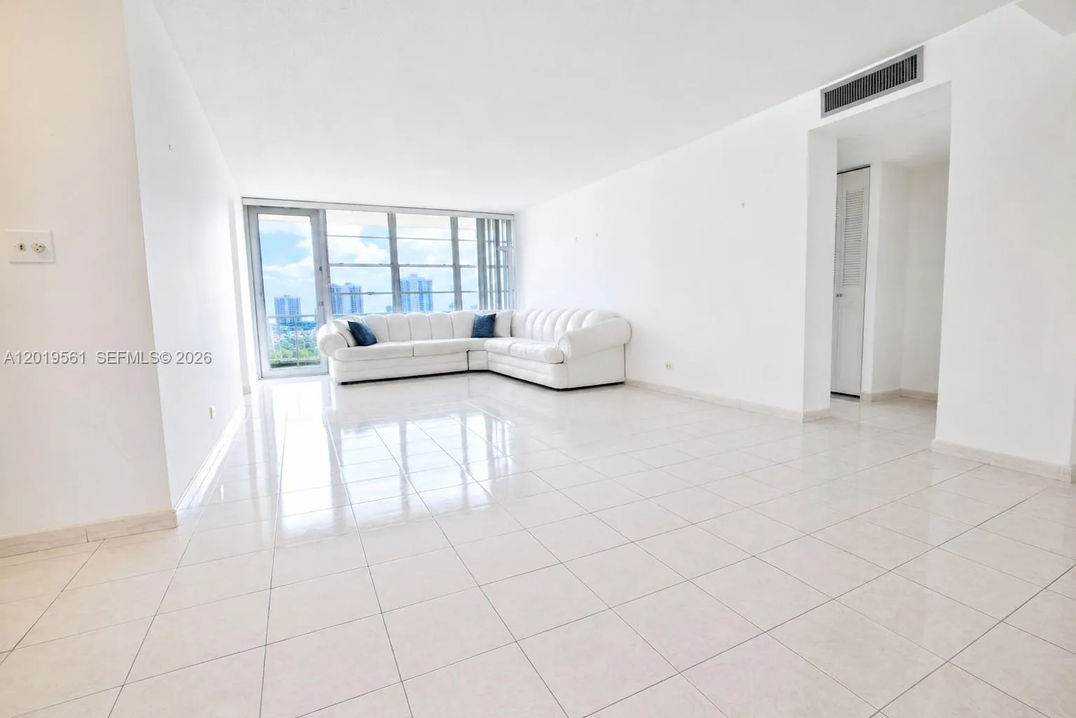 230 174th St # 1916, Sunny Isles Beach FL 33160