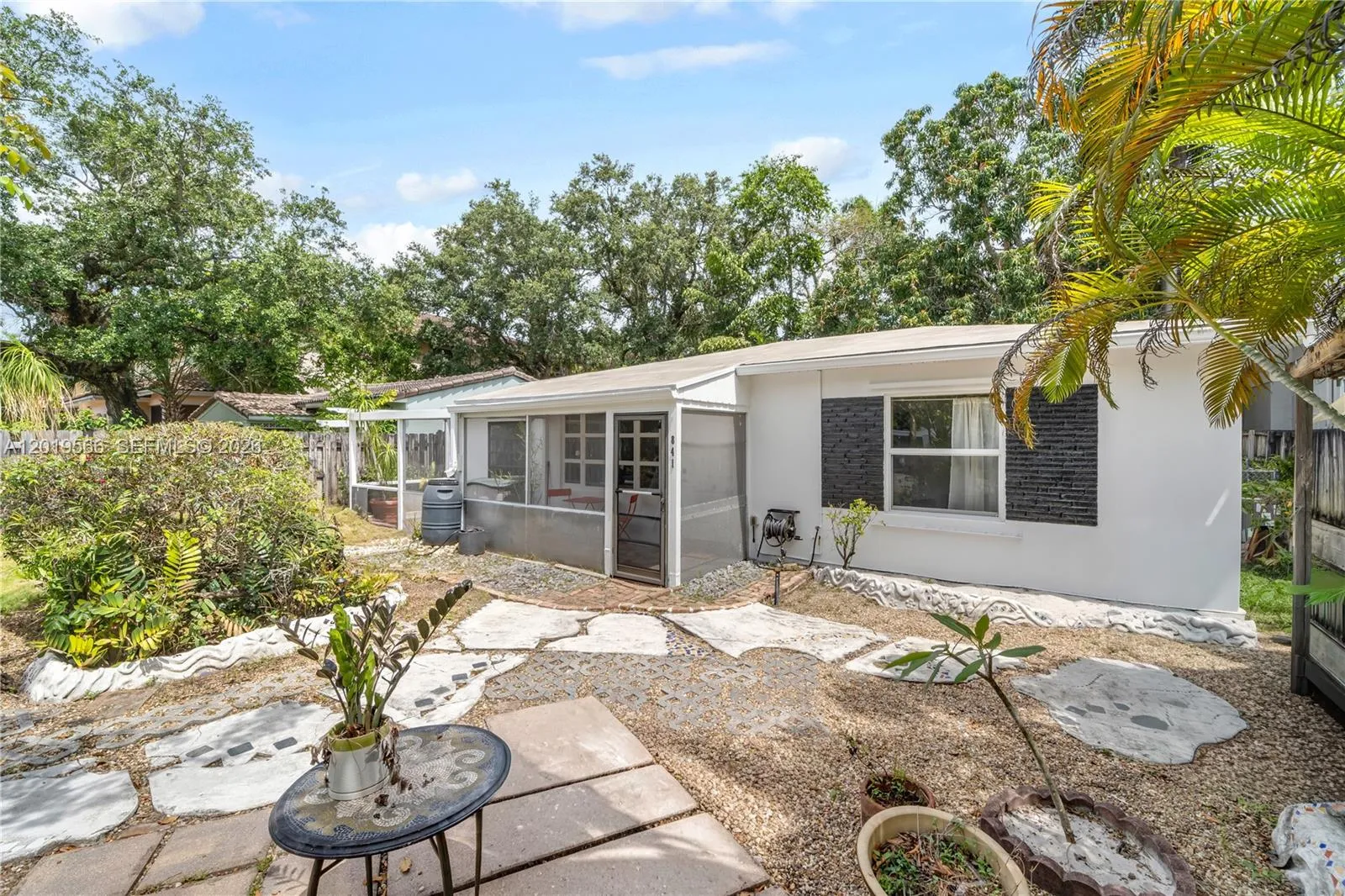 841 SW 11th Ct, Fort Lauderdale FL 33315