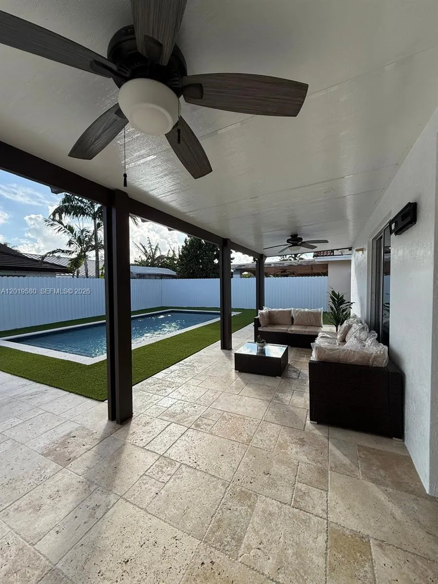 13818 SW 157th Ter, Miami FL 33177