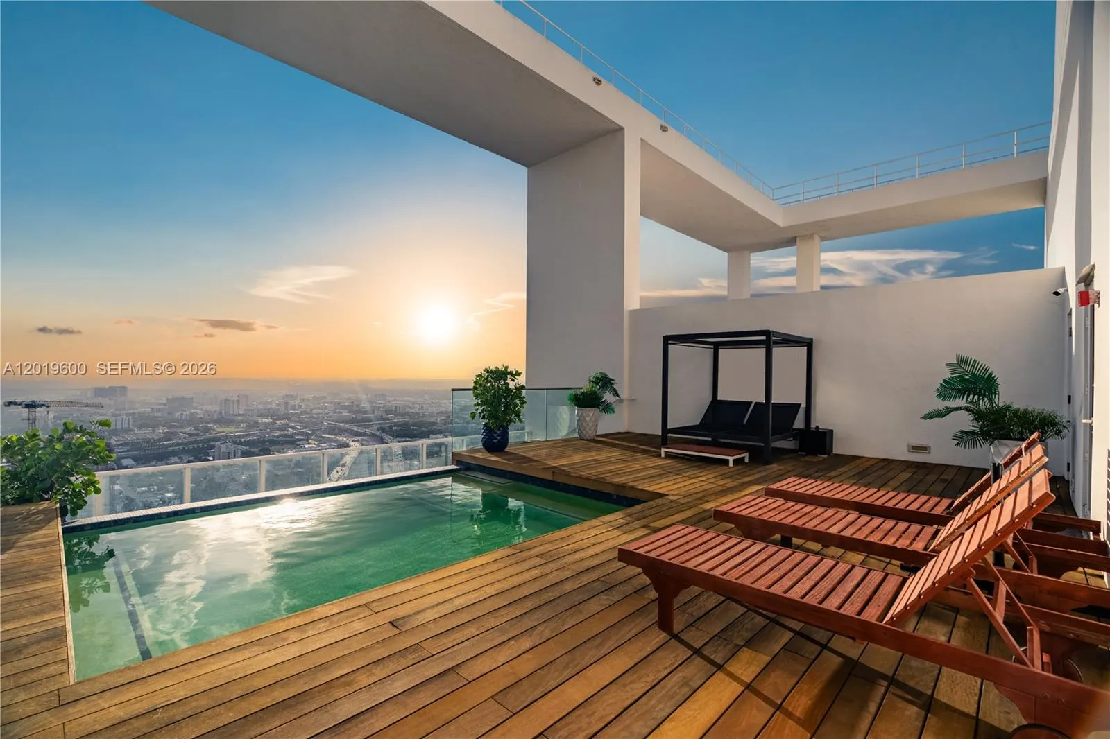 2 bedroom 2 bath for sale at 1040 Biscayne Blvd # 4607, Miami FL 33132