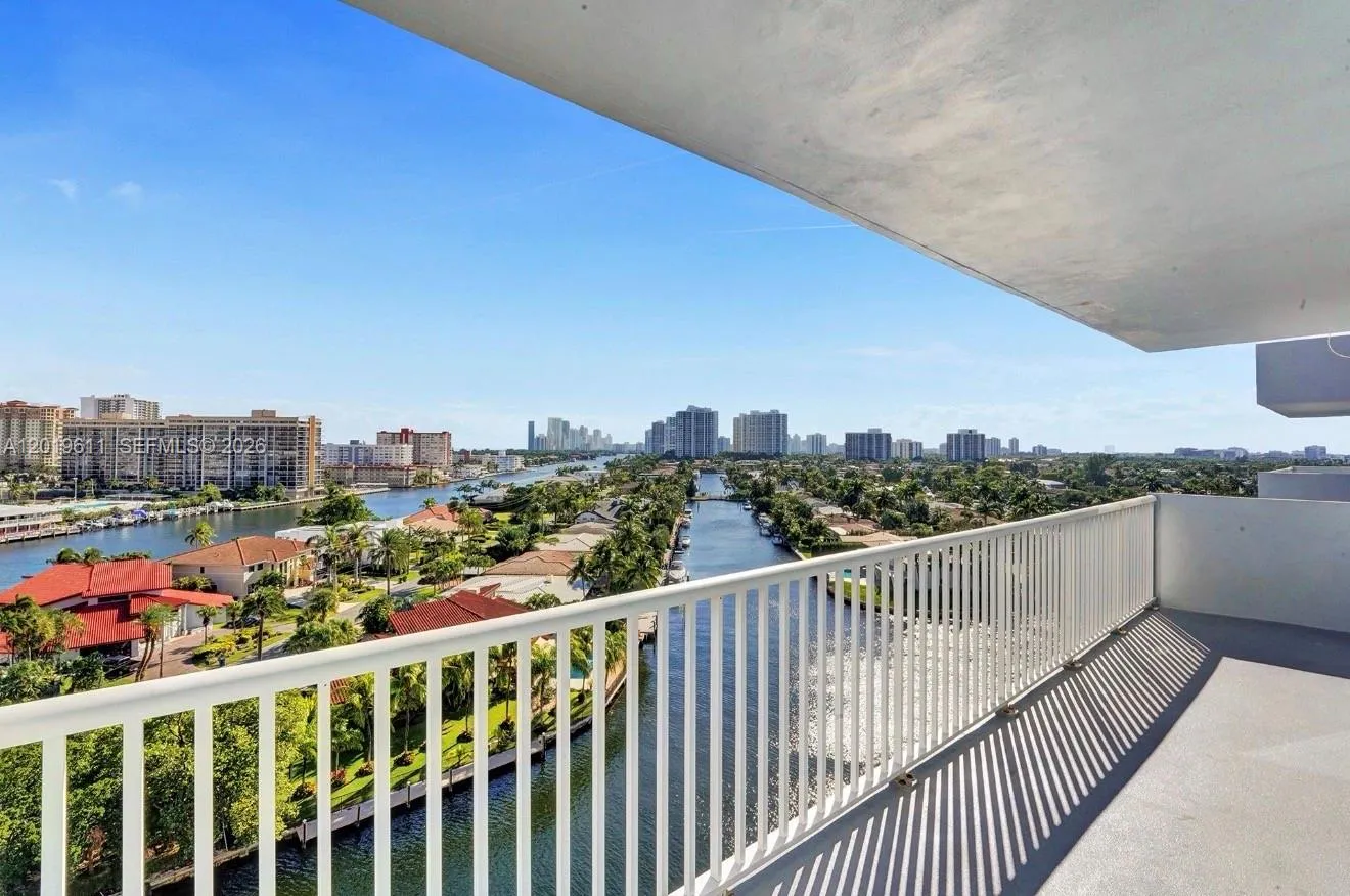 137 Golden Isles Dr # 1006, Hallandale Beach FL 33009