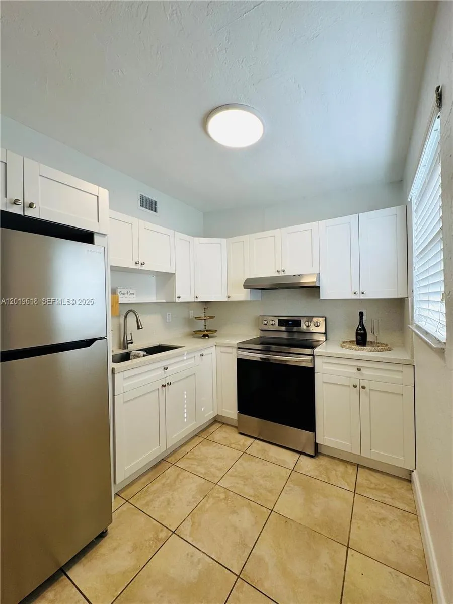 3370 Frow Ave, Miami FL 33133