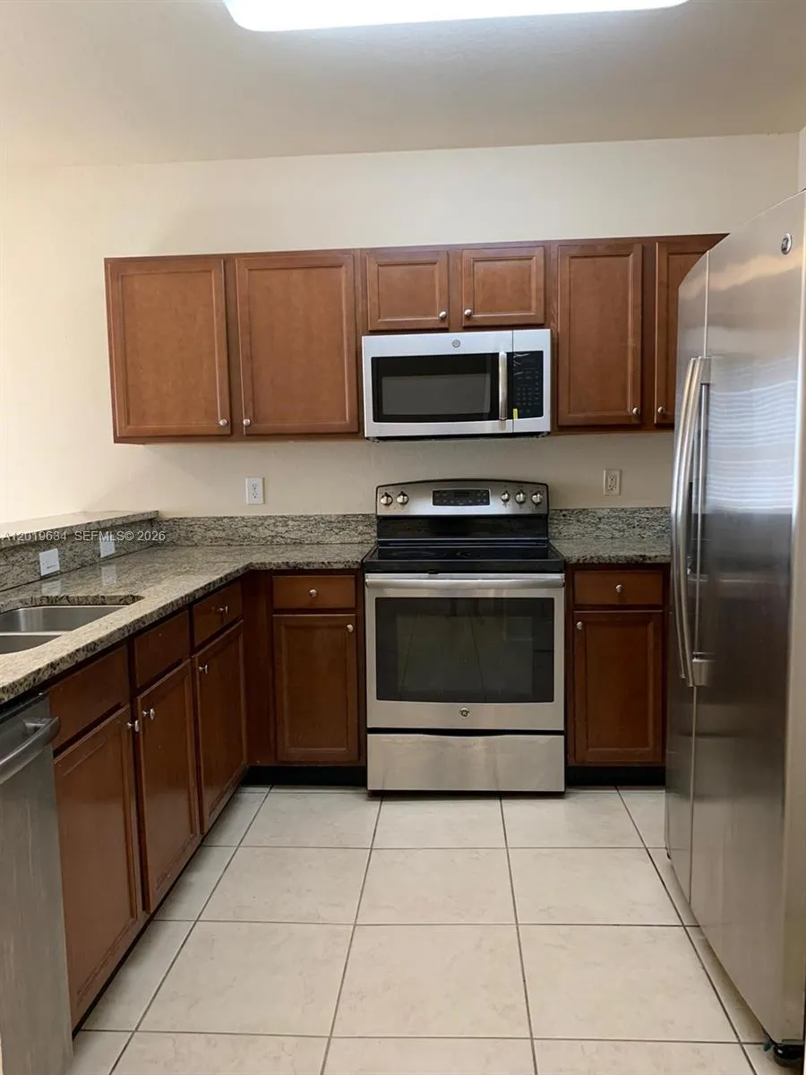 8930 NW 97th Ave # 209, Doral FL 33178