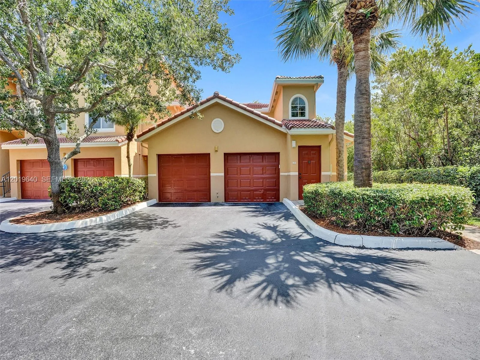 2 bedroom 2 bath for sale at 300 Scotia Dr # 206, Hypoluxo FL 33462