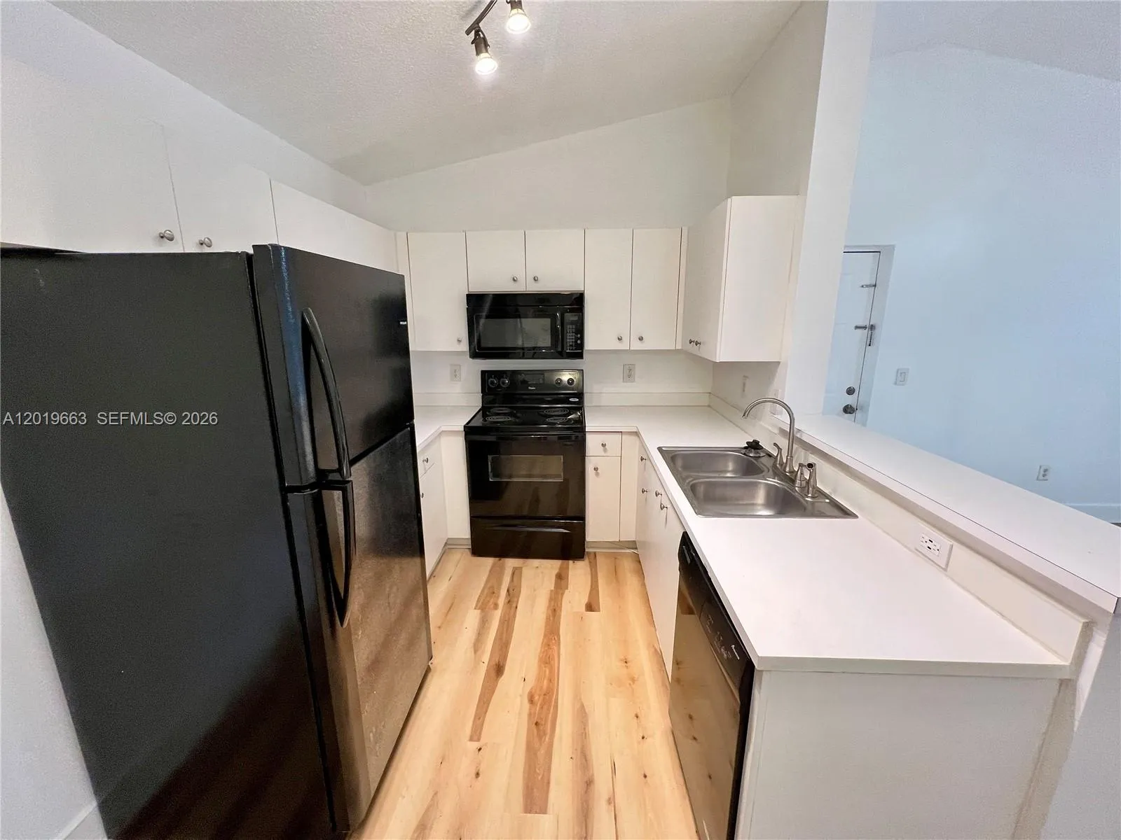 5570 NW 61st St # 930, Coconut Creek FL 33073