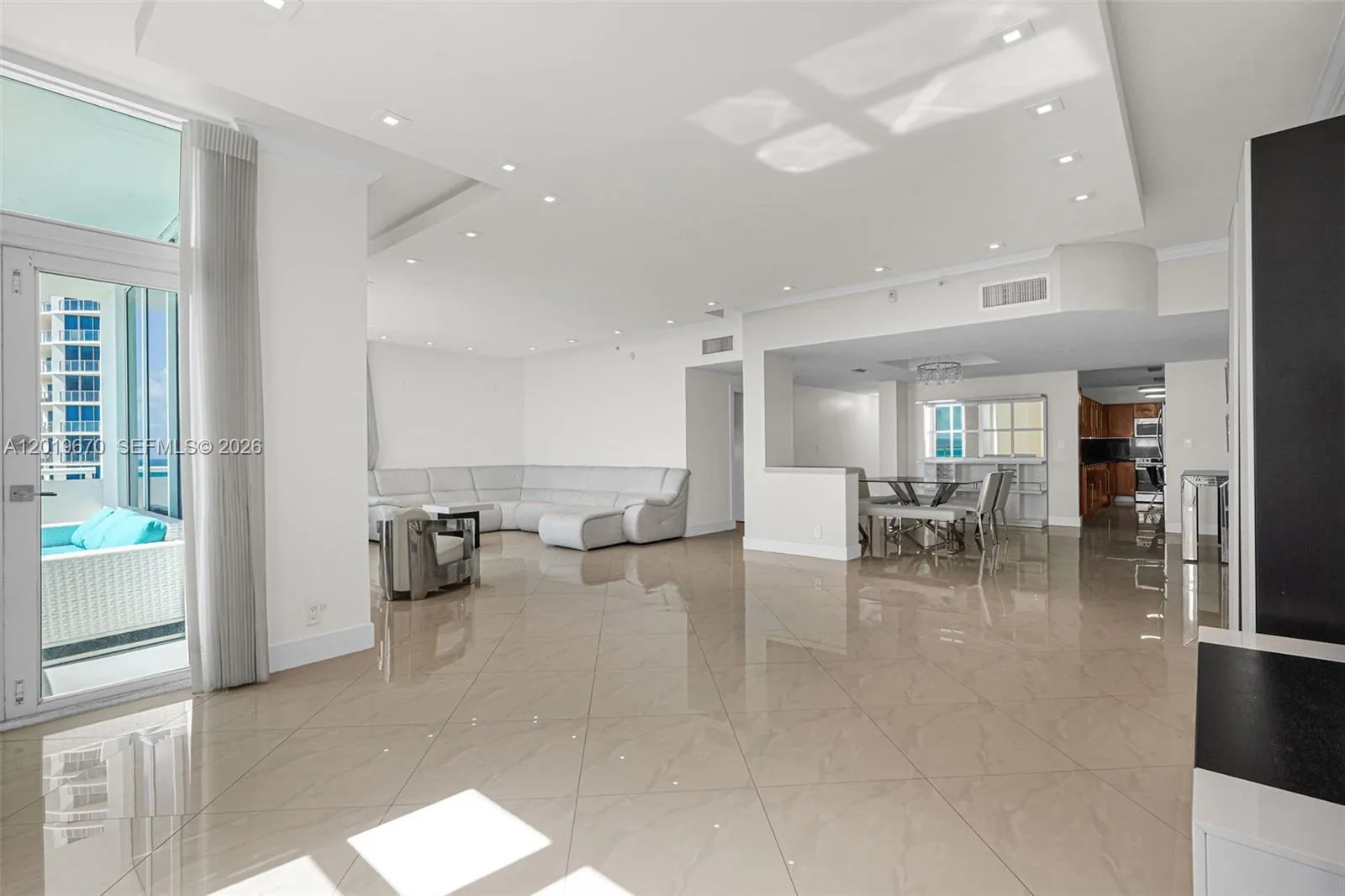 3001 S Ocean Dr # 1611, Hollywood FL 33019