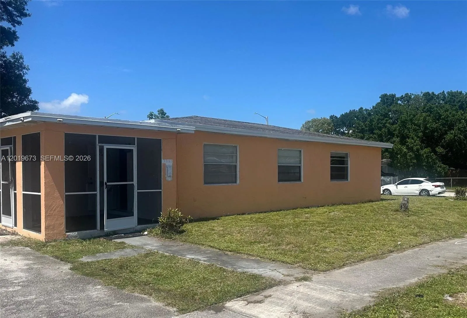 3 bedroom 1 bath for sale at 2925 NW 5th St, Fort Lauderdale FL 33311