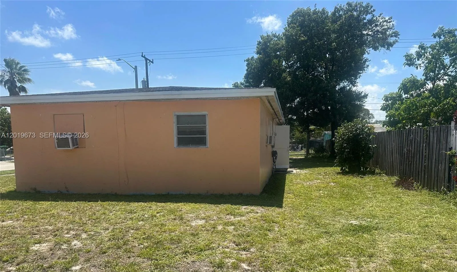 2925 NW 5th St, Fort Lauderdale FL 33311