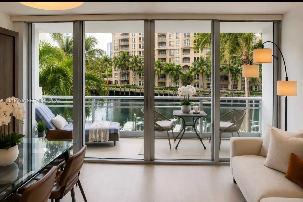 2950 NE 188th St # 228, Aventura FL 33180